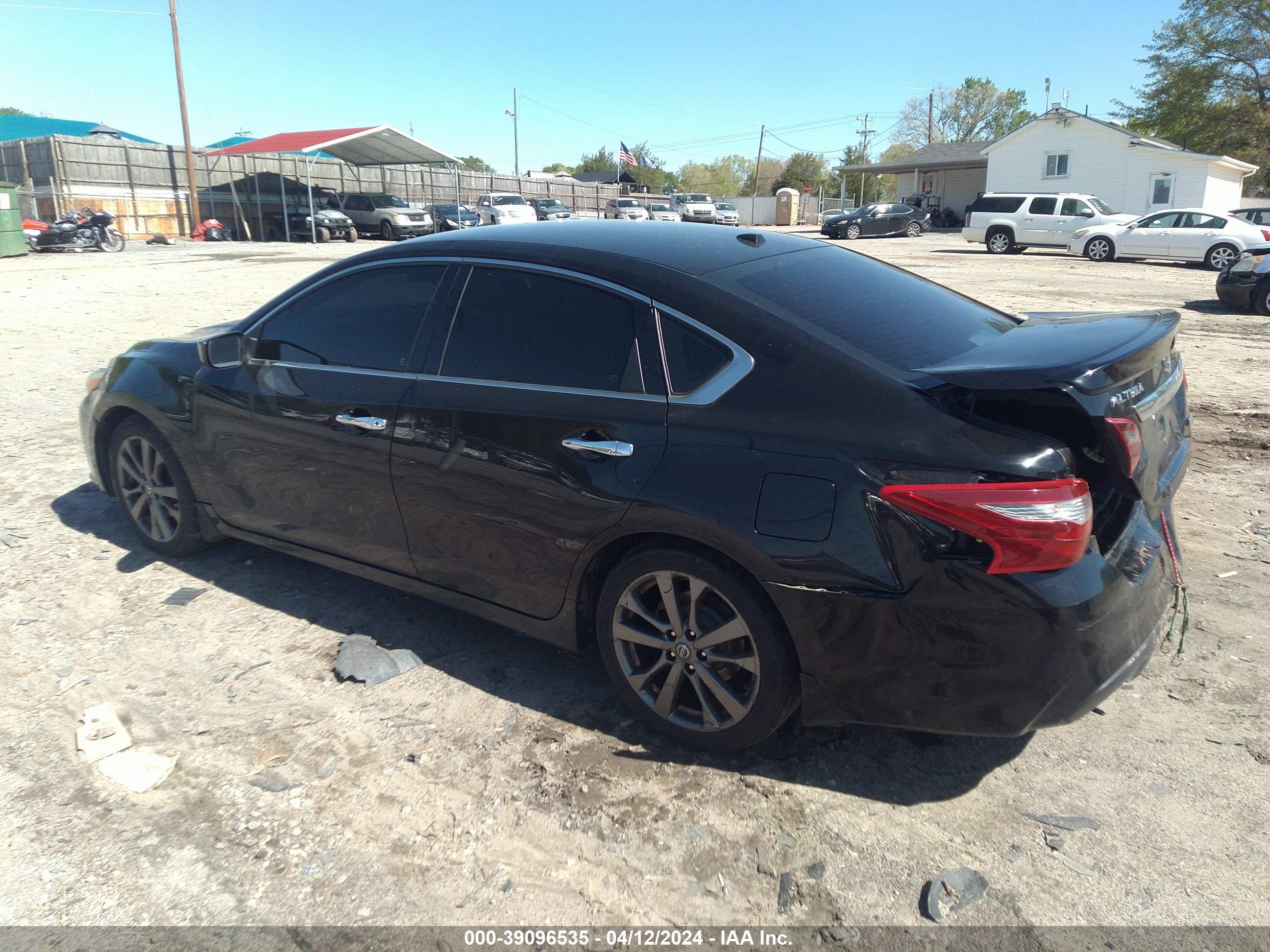 Photo 2 VIN: 1N4AL3AP8JC145611 - NISSAN ALTIMA 