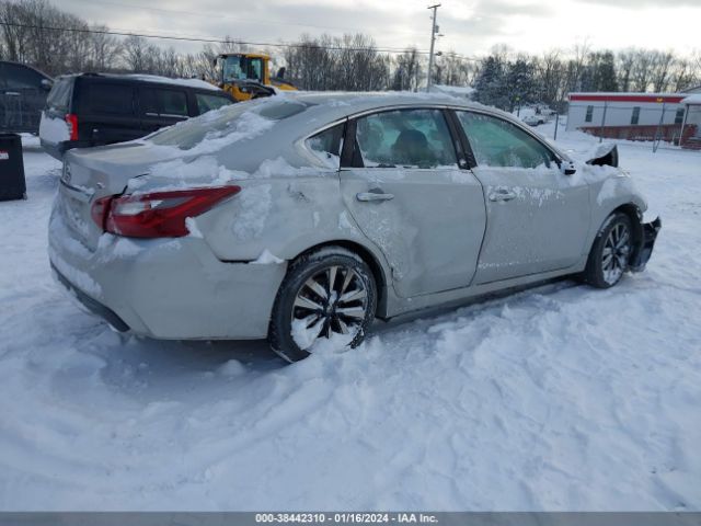 Photo 3 VIN: 1N4AL3AP8JC161145 - NISSAN ALTIMA 