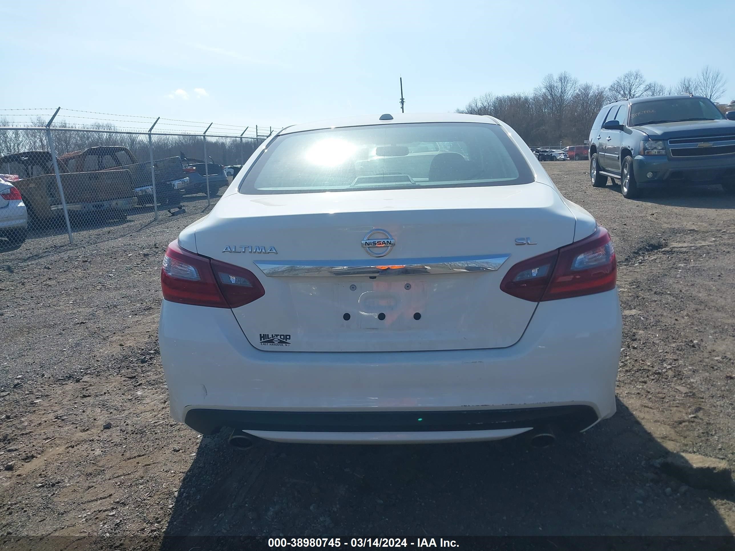 Photo 15 VIN: 1N4AL3AP8JC163364 - NISSAN ALTIMA 