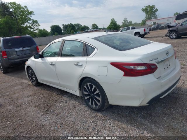 Photo 2 VIN: 1N4AL3AP8JC173215 - NISSAN ALTIMA 