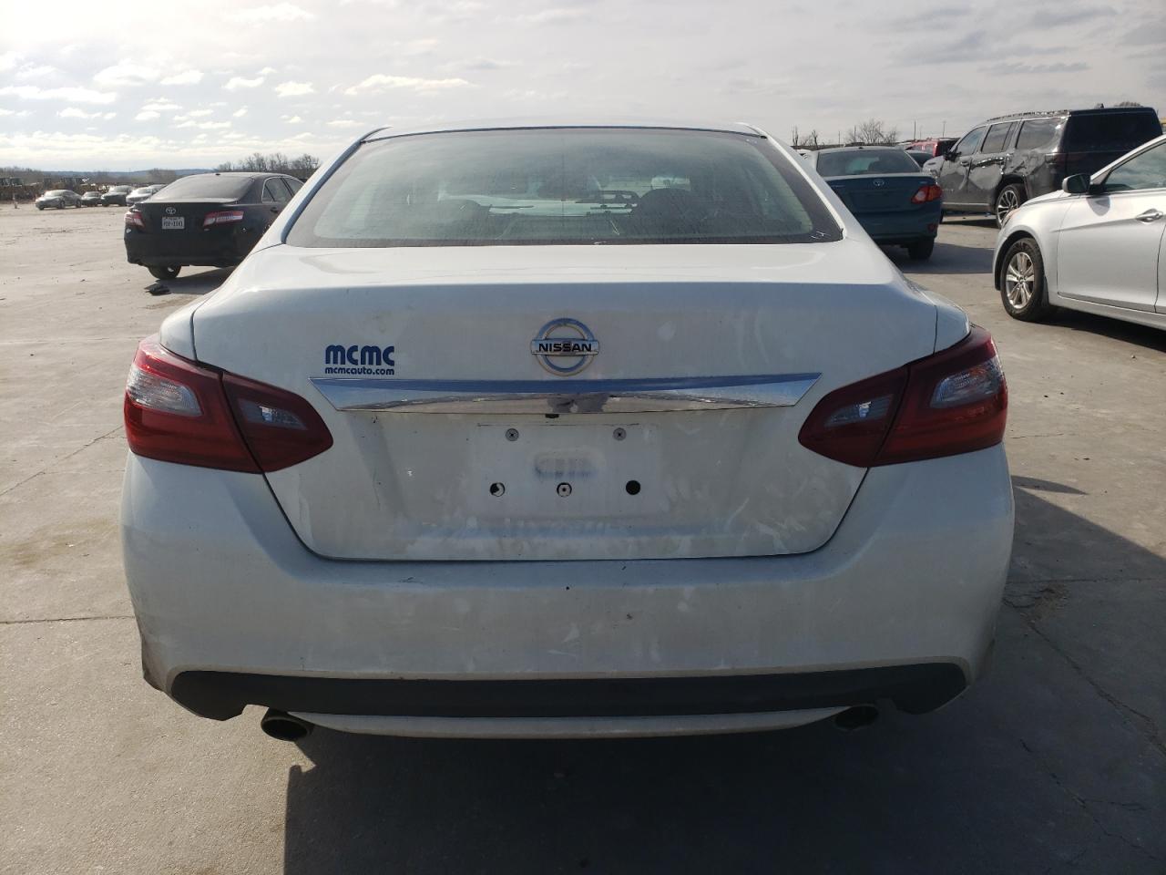 Photo 5 VIN: 1N4AL3AP8JC205578 - NISSAN ALTIMA 