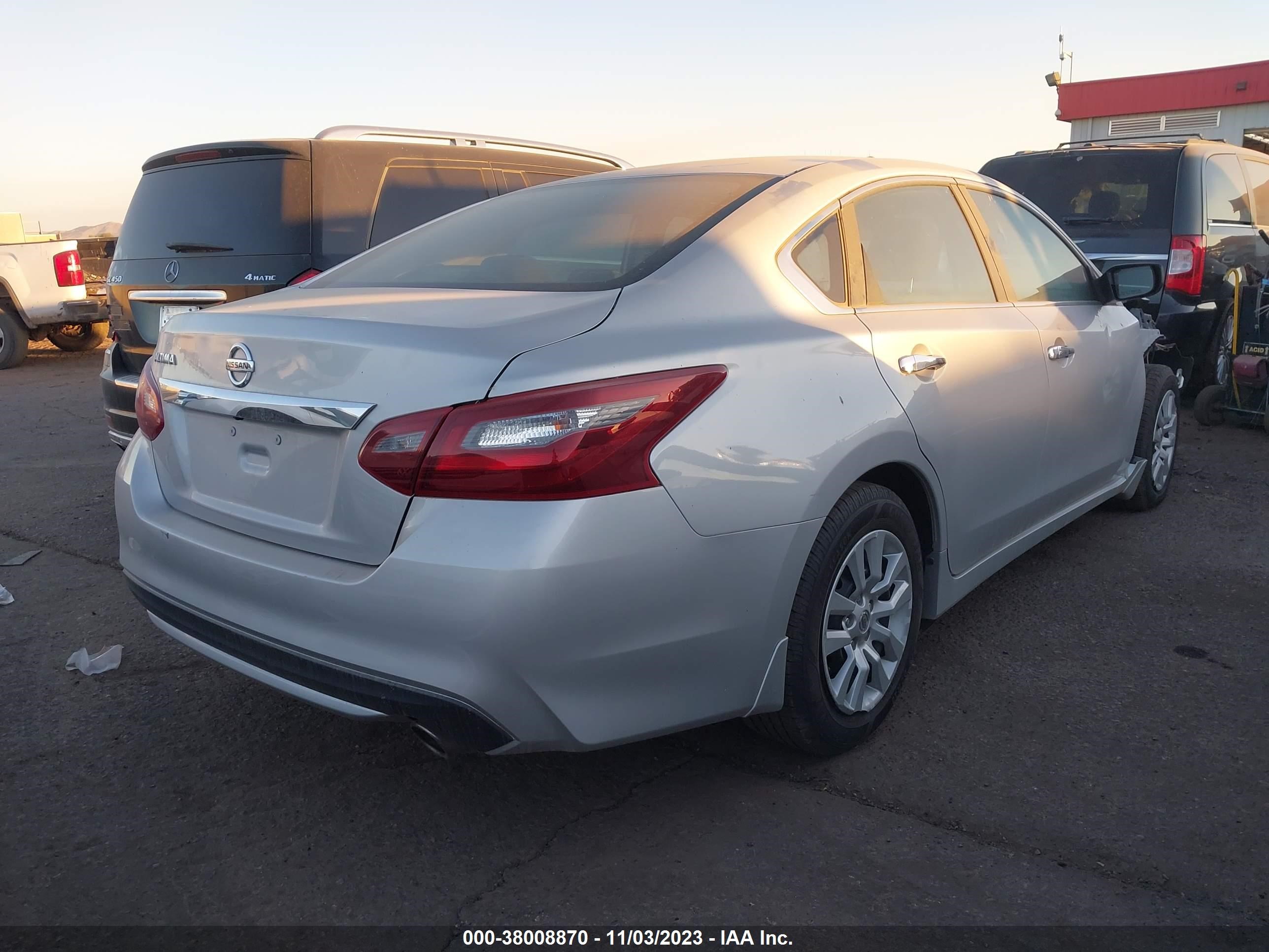 Photo 3 VIN: 1N4AL3AP8JC220906 - NISSAN ALTIMA 