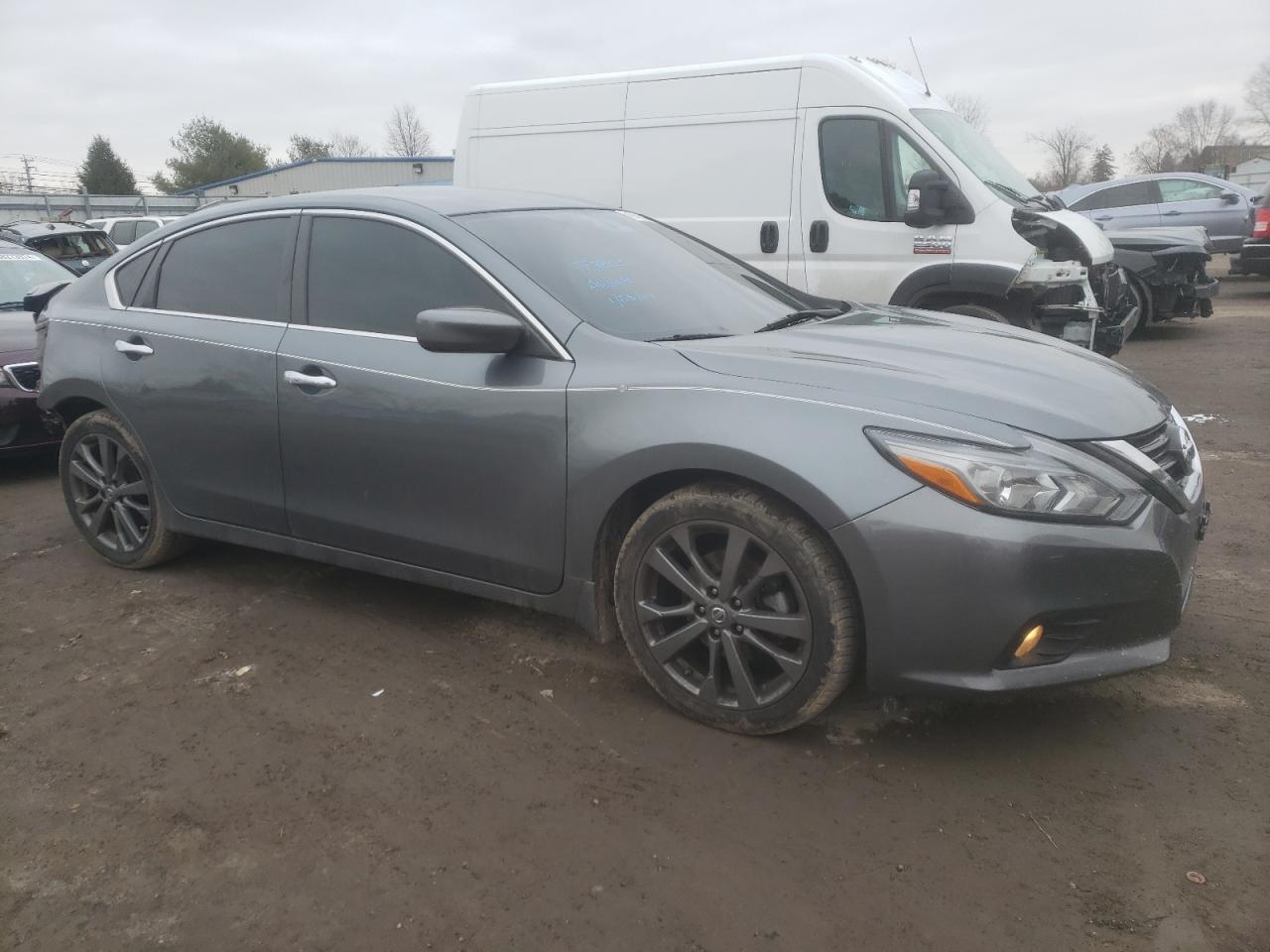 Photo 3 VIN: 1N4AL3AP8JC258877 - NISSAN ALTIMA 