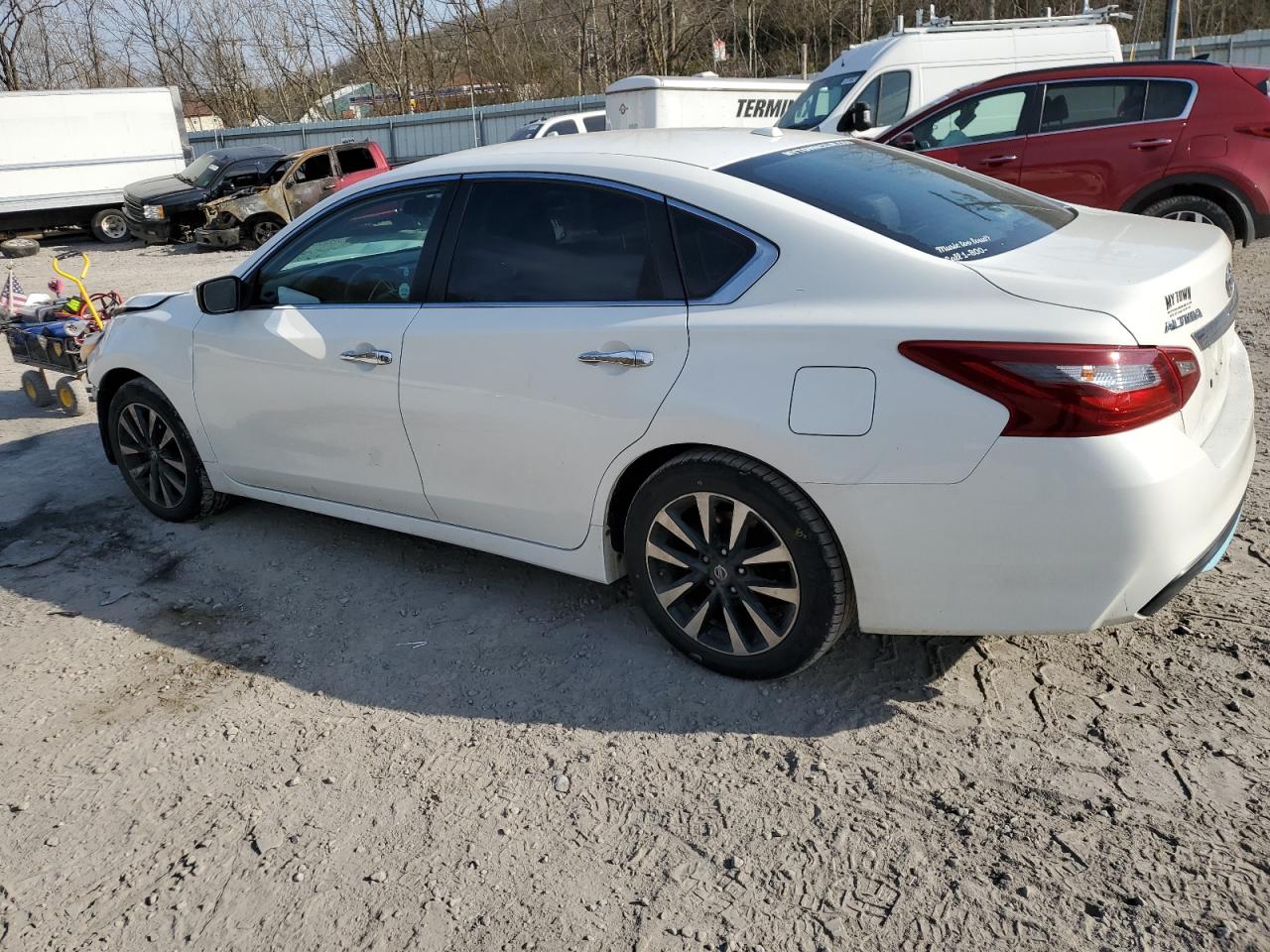 Photo 1 VIN: 1N4AL3AP8JC262556 - NISSAN ALTIMA 