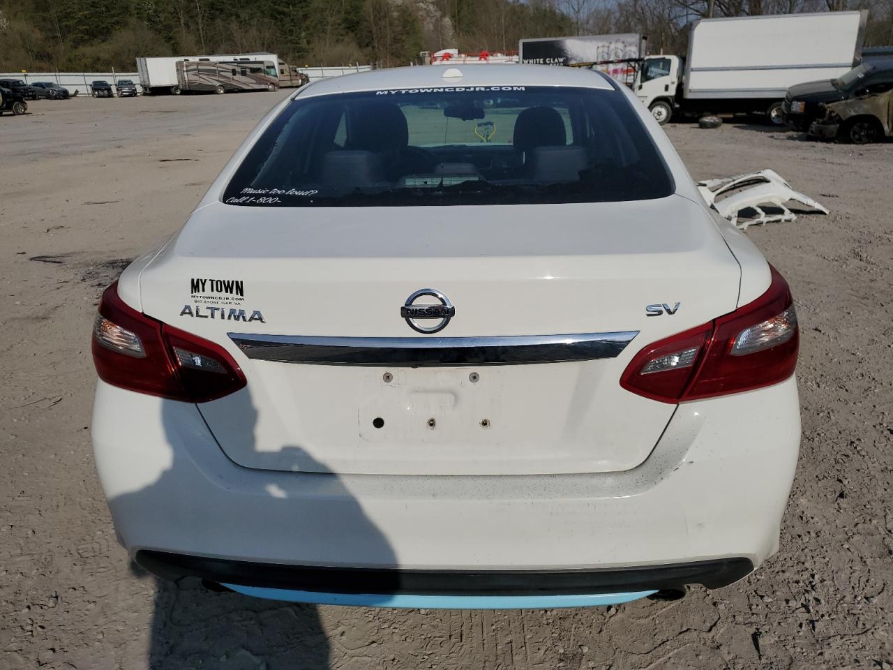 Photo 5 VIN: 1N4AL3AP8JC262556 - NISSAN ALTIMA 