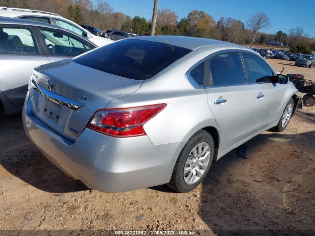 Photo 3 VIN: 1N4AL3AP9DC153978 - NISSAN ALTIMA 