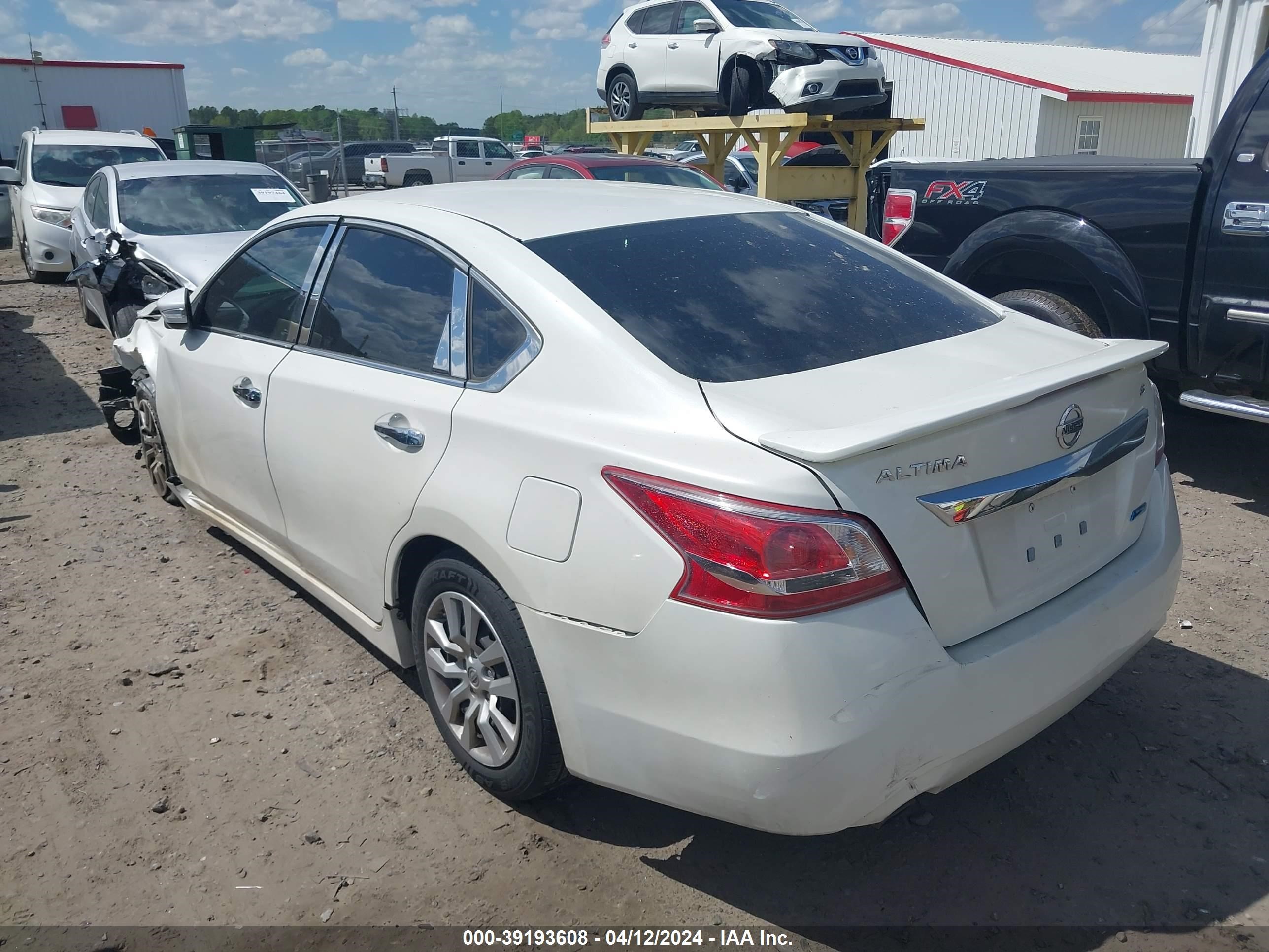 Photo 2 VIN: 1N4AL3AP9DC225665 - NISSAN ALTIMA 