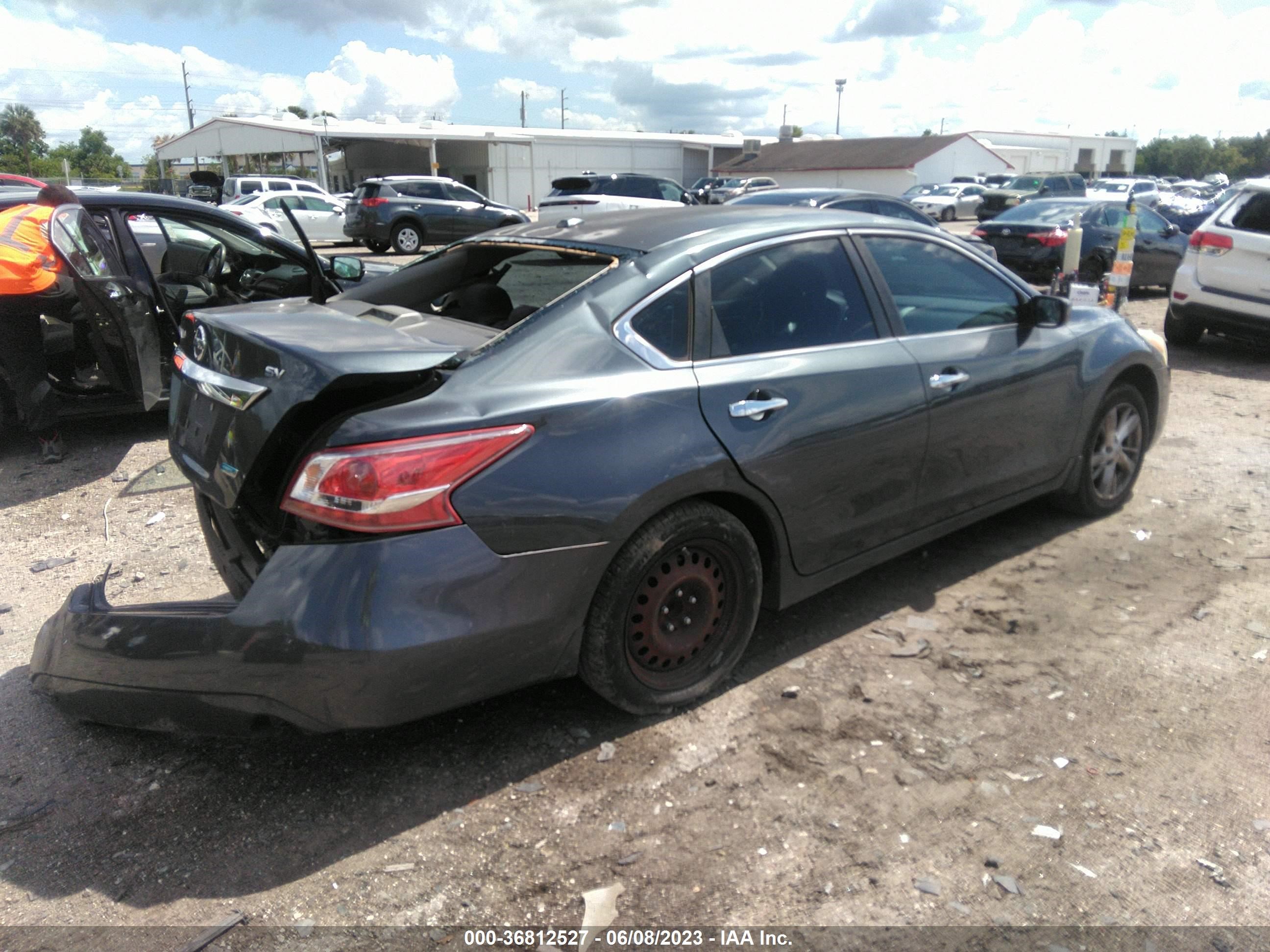 Photo 3 VIN: 1N4AL3AP9DN487643 - NISSAN ALTIMA 