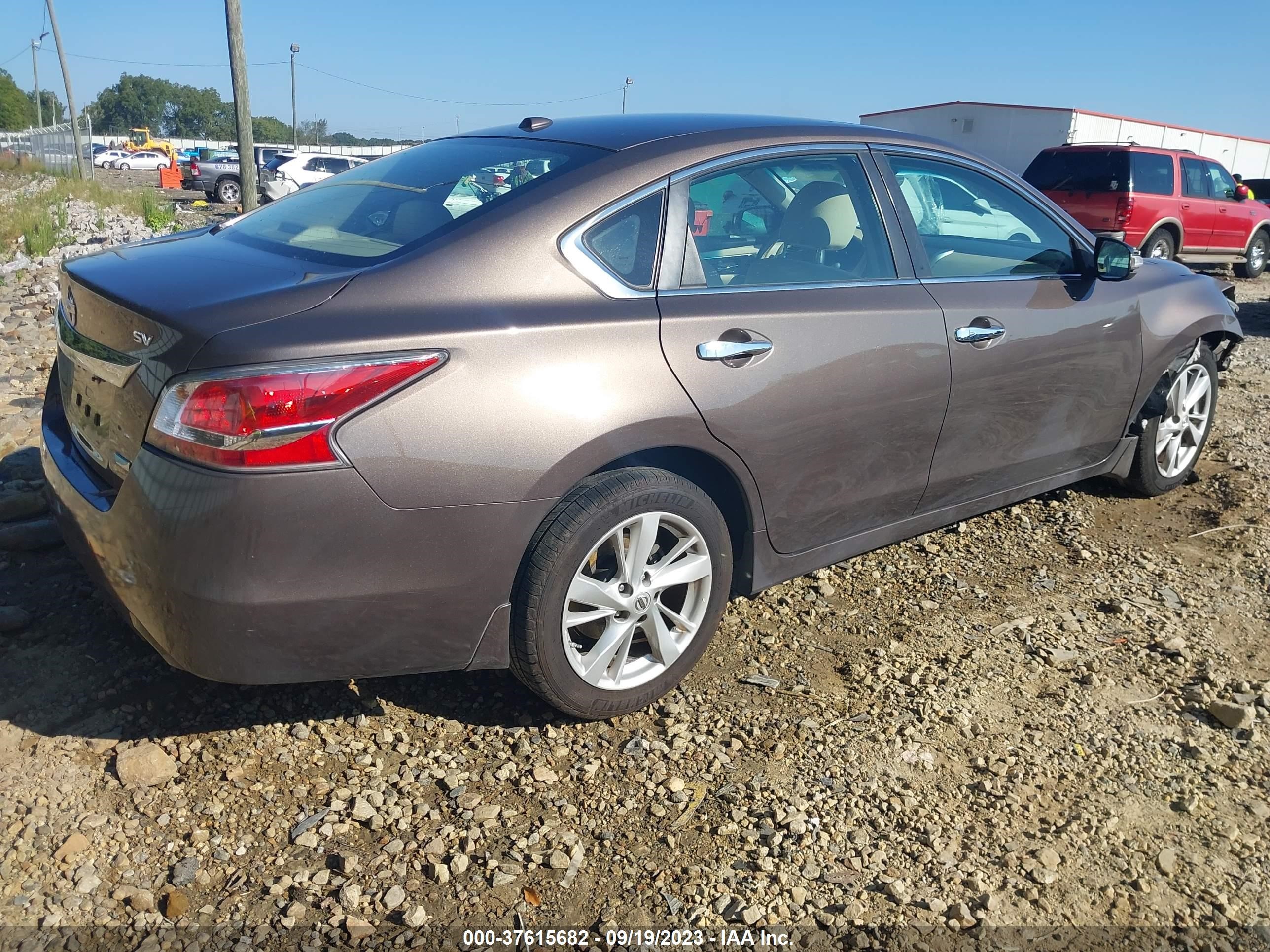 Photo 3 VIN: 1N4AL3AP9EC177716 - NISSAN ALTIMA 