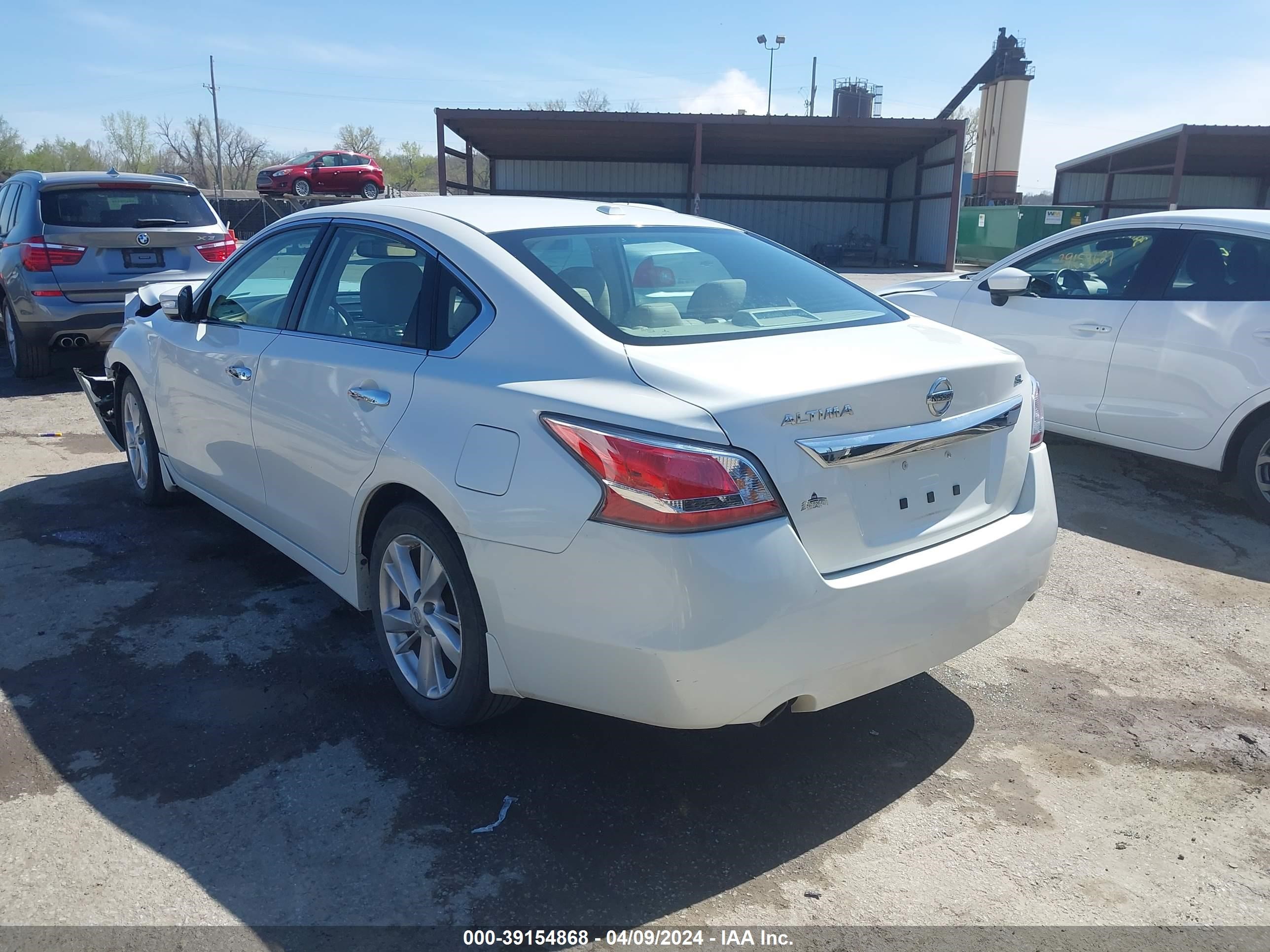 Photo 2 VIN: 1N4AL3AP9FC147715 - NISSAN ALTIMA 