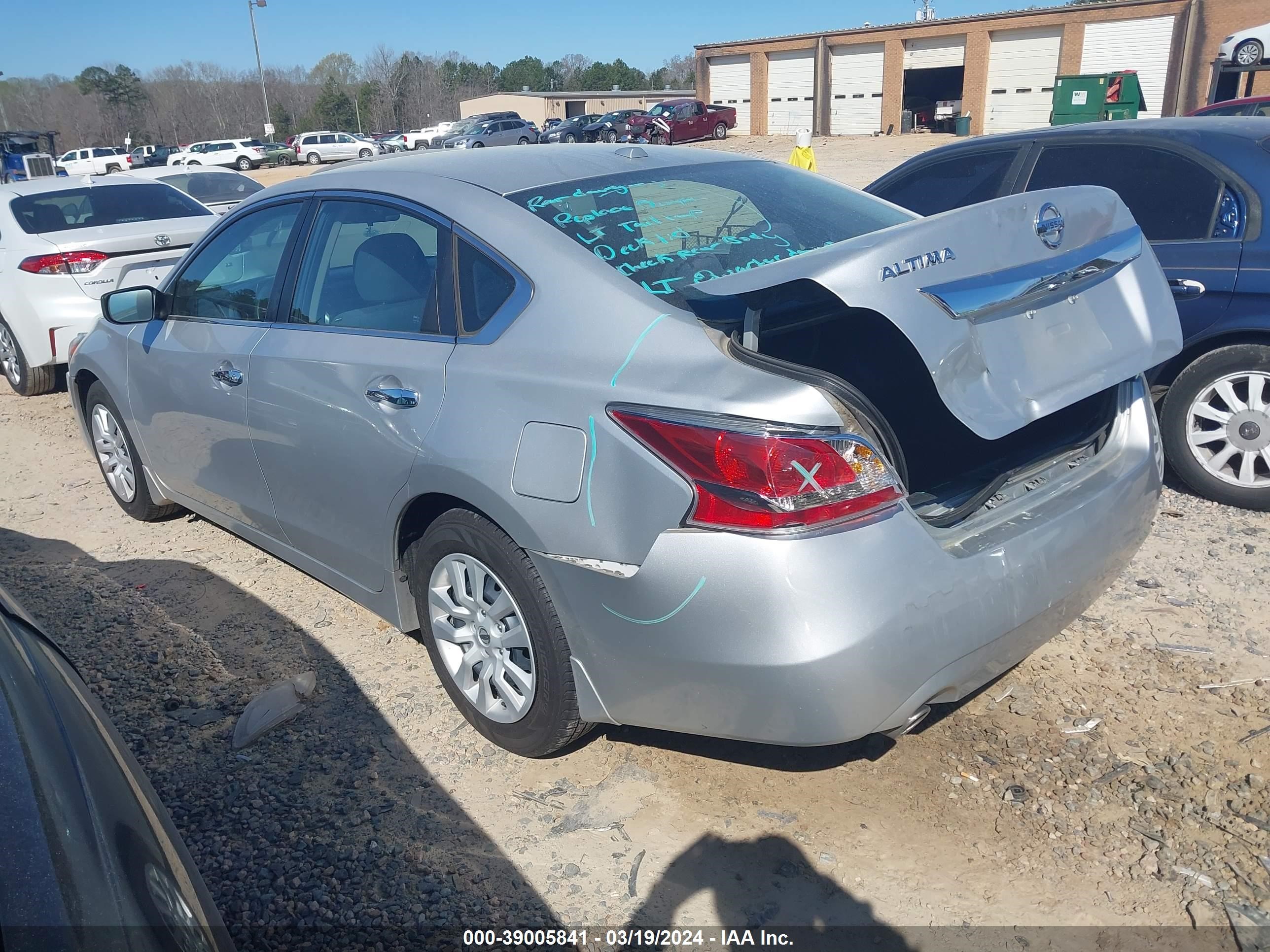 Photo 2 VIN: 1N4AL3AP9FC199782 - NISSAN ALTIMA 