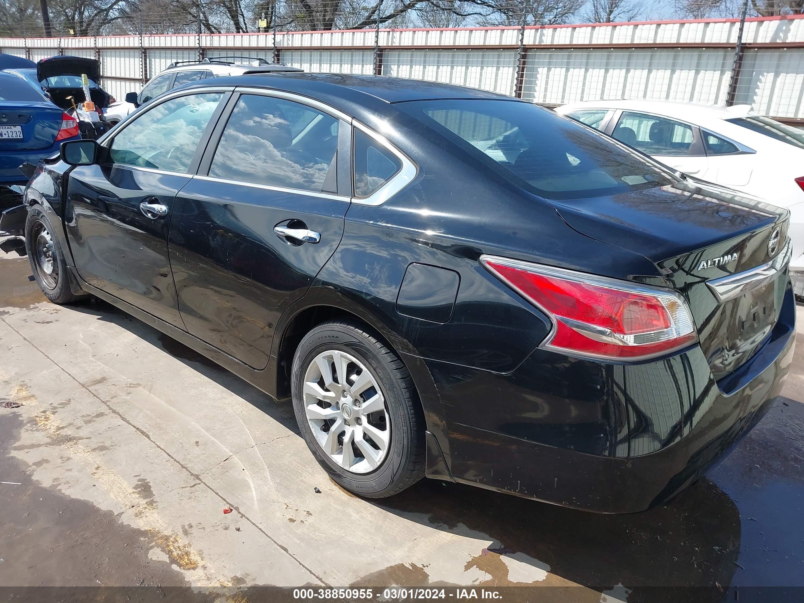 Photo 2 VIN: 1N4AL3AP9FN337535 - NISSAN ALTIMA 