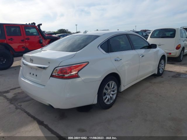 Photo 3 VIN: 1N4AL3AP9FN862661 - NISSAN ALTIMA 