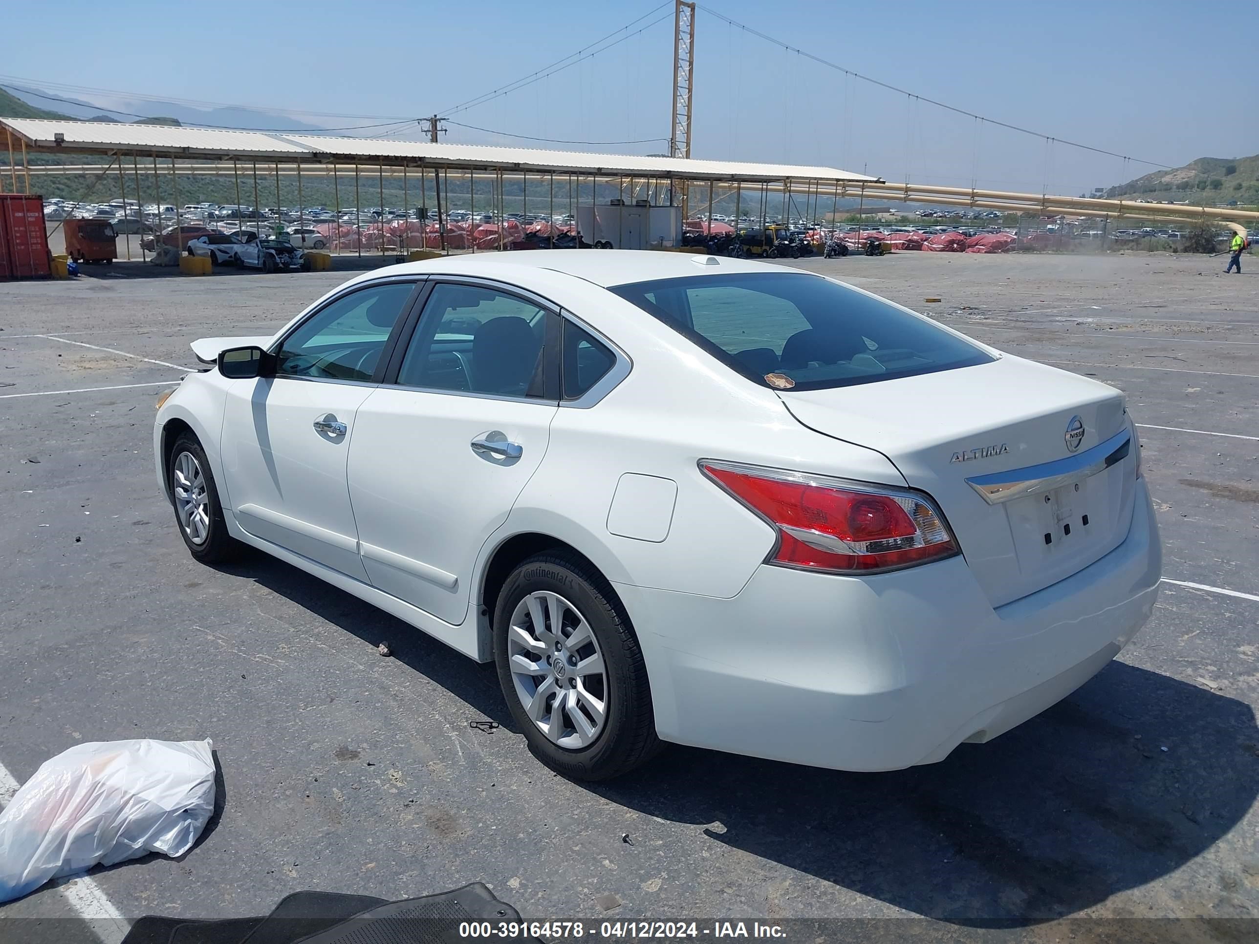 Photo 2 VIN: 1N4AL3AP9FN918369 - NISSAN ALTIMA 