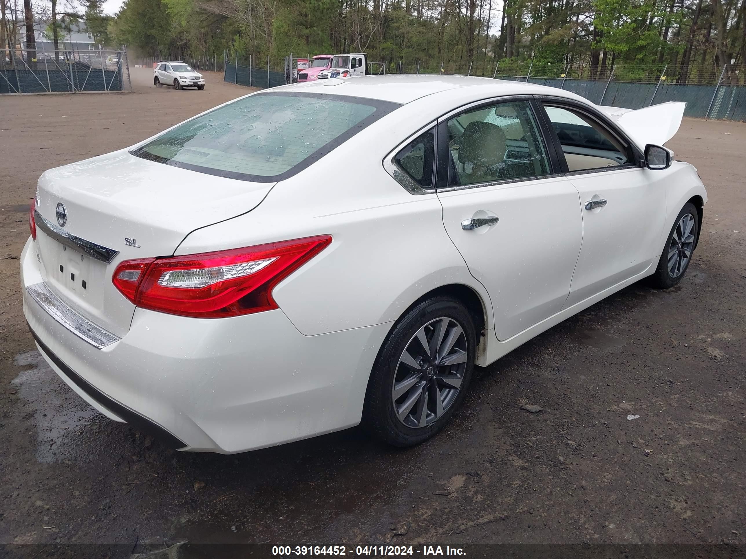 Photo 3 VIN: 1N4AL3AP9GC217232 - NISSAN ALTIMA 