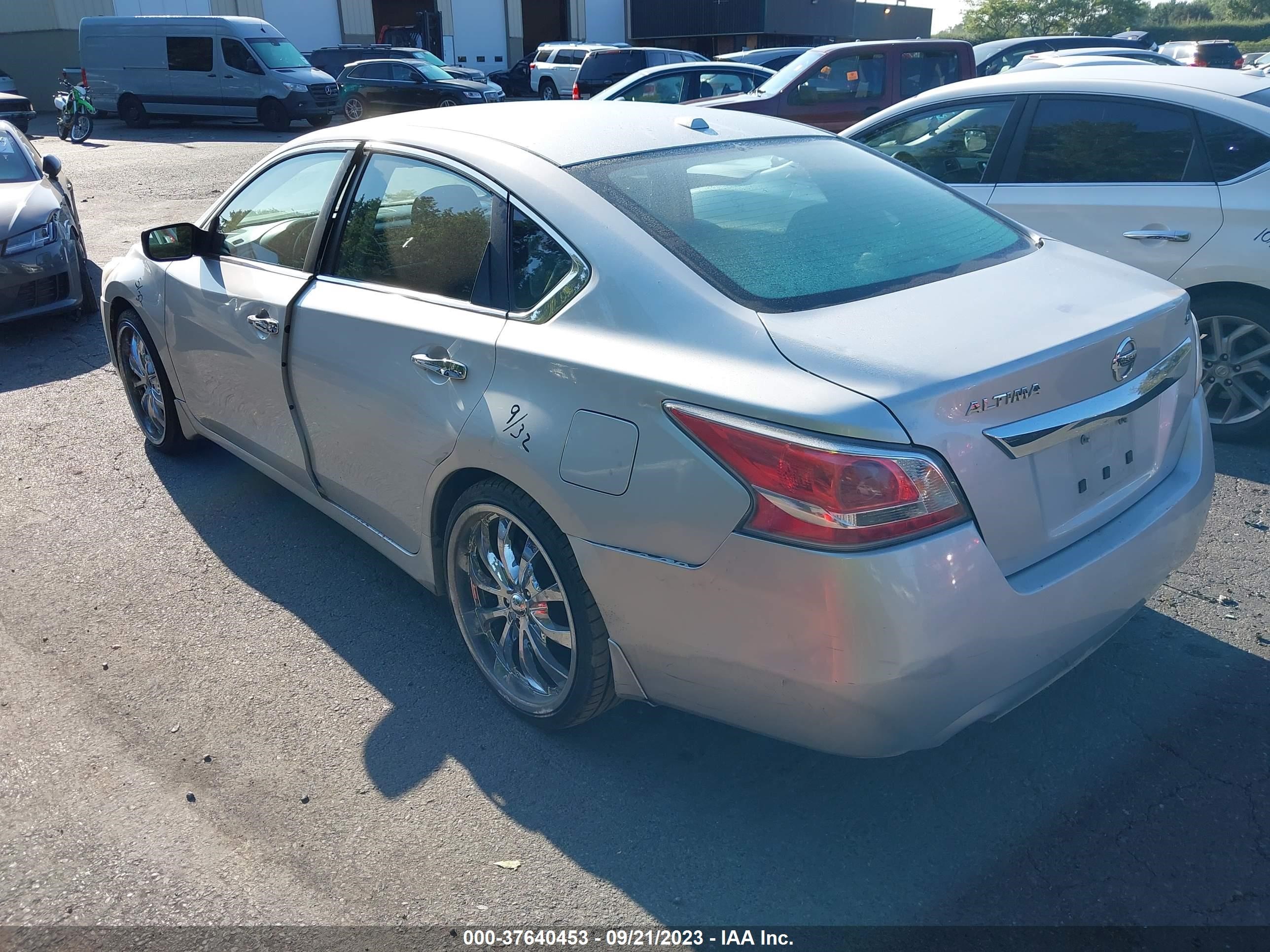 Photo 2 VIN: 1N4AL3AP9HN312721 - NISSAN ALTIMA 