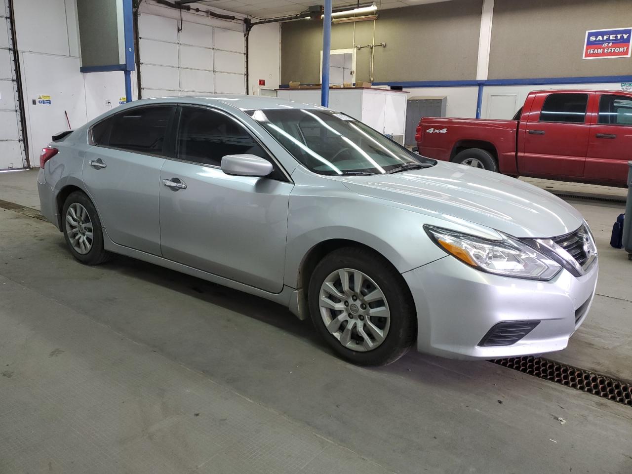 Photo 3 VIN: 1N4AL3AP9HN350594 - NISSAN ALTIMA 