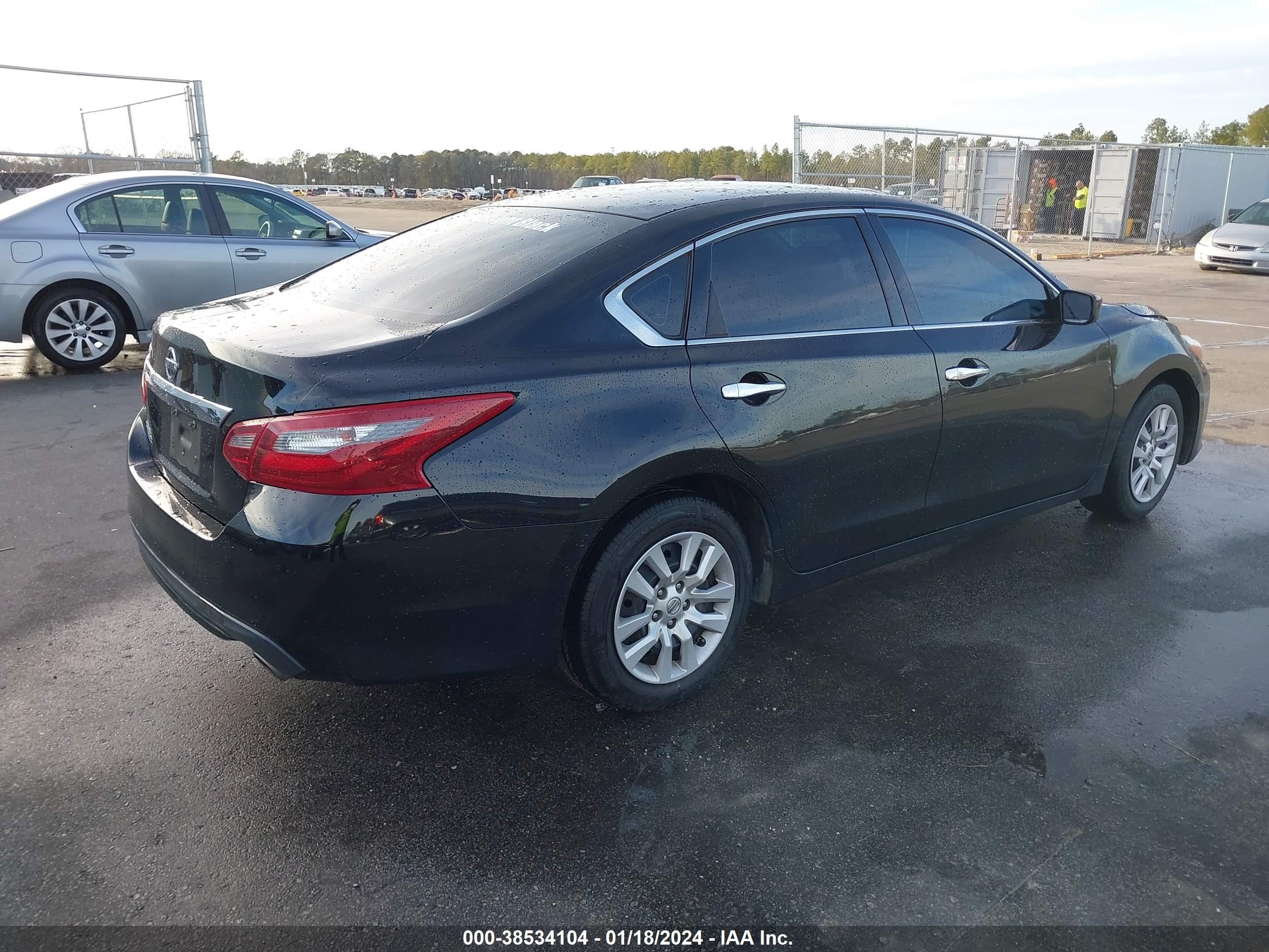 Photo 3 VIN: 1N4AL3AP9JC117817 - NISSAN ALTIMA 