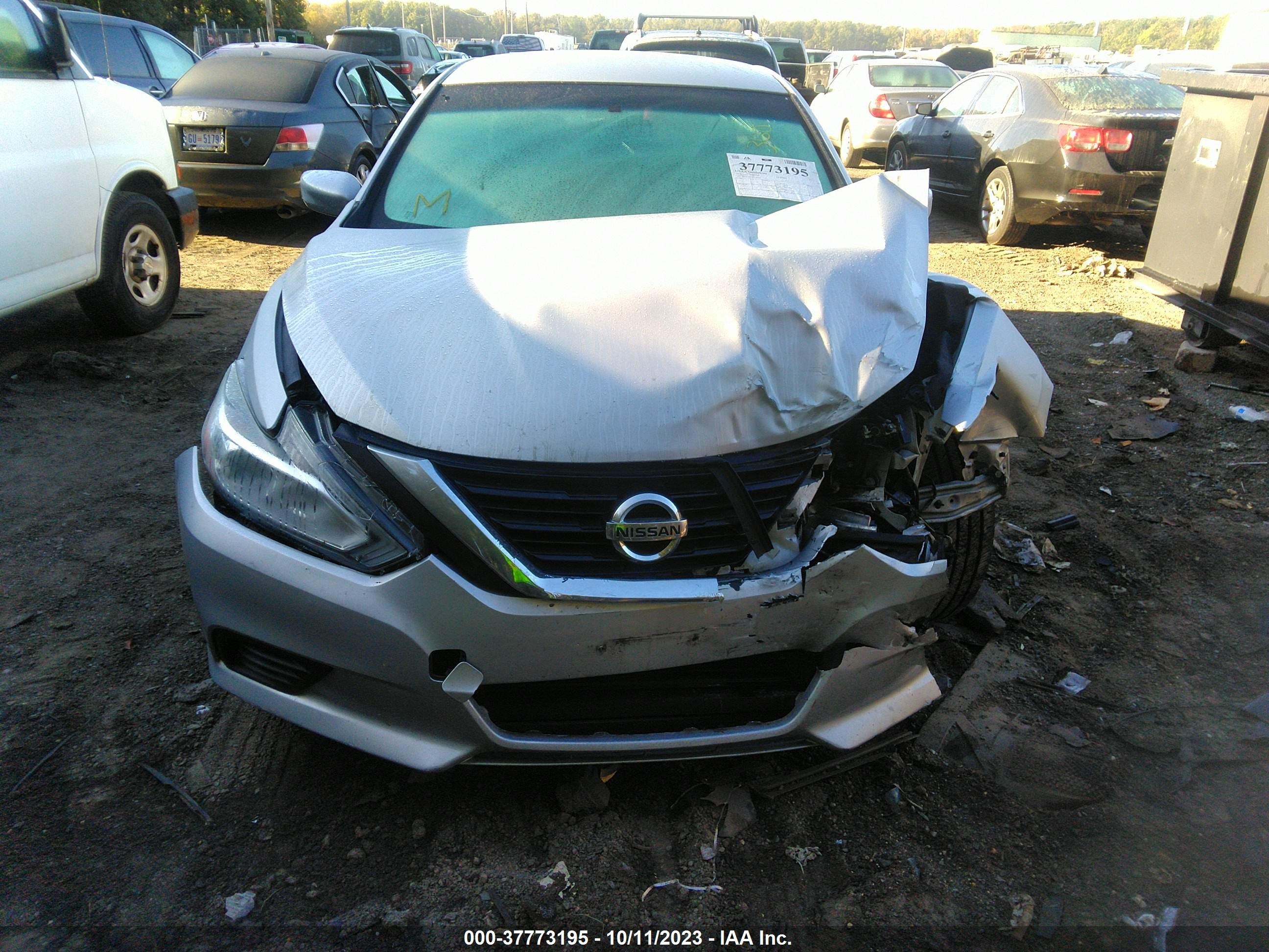 Photo 11 VIN: 1N4AL3AP9JC120622 - NISSAN ALTIMA 