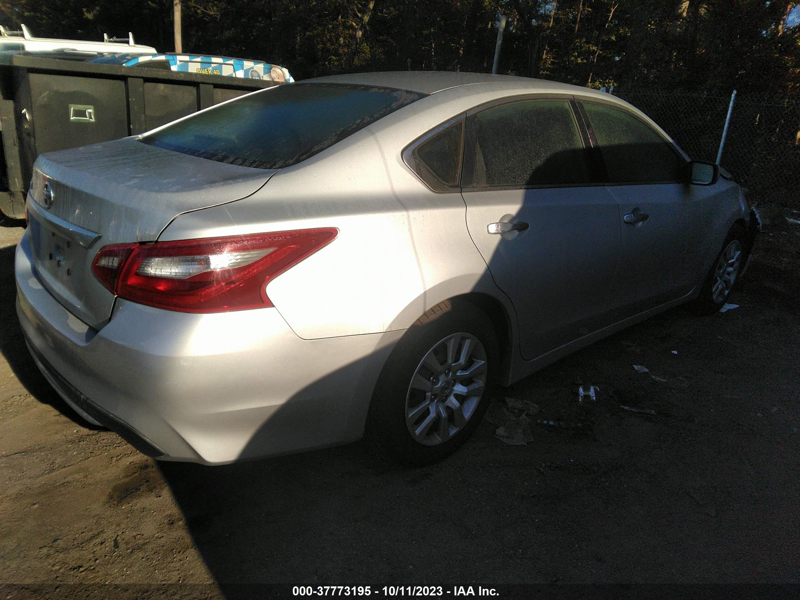 Photo 3 VIN: 1N4AL3AP9JC120622 - NISSAN ALTIMA 