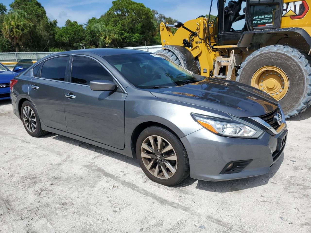 Photo 3 VIN: 1N4AL3AP9JC202219 - NISSAN ALTIMA 