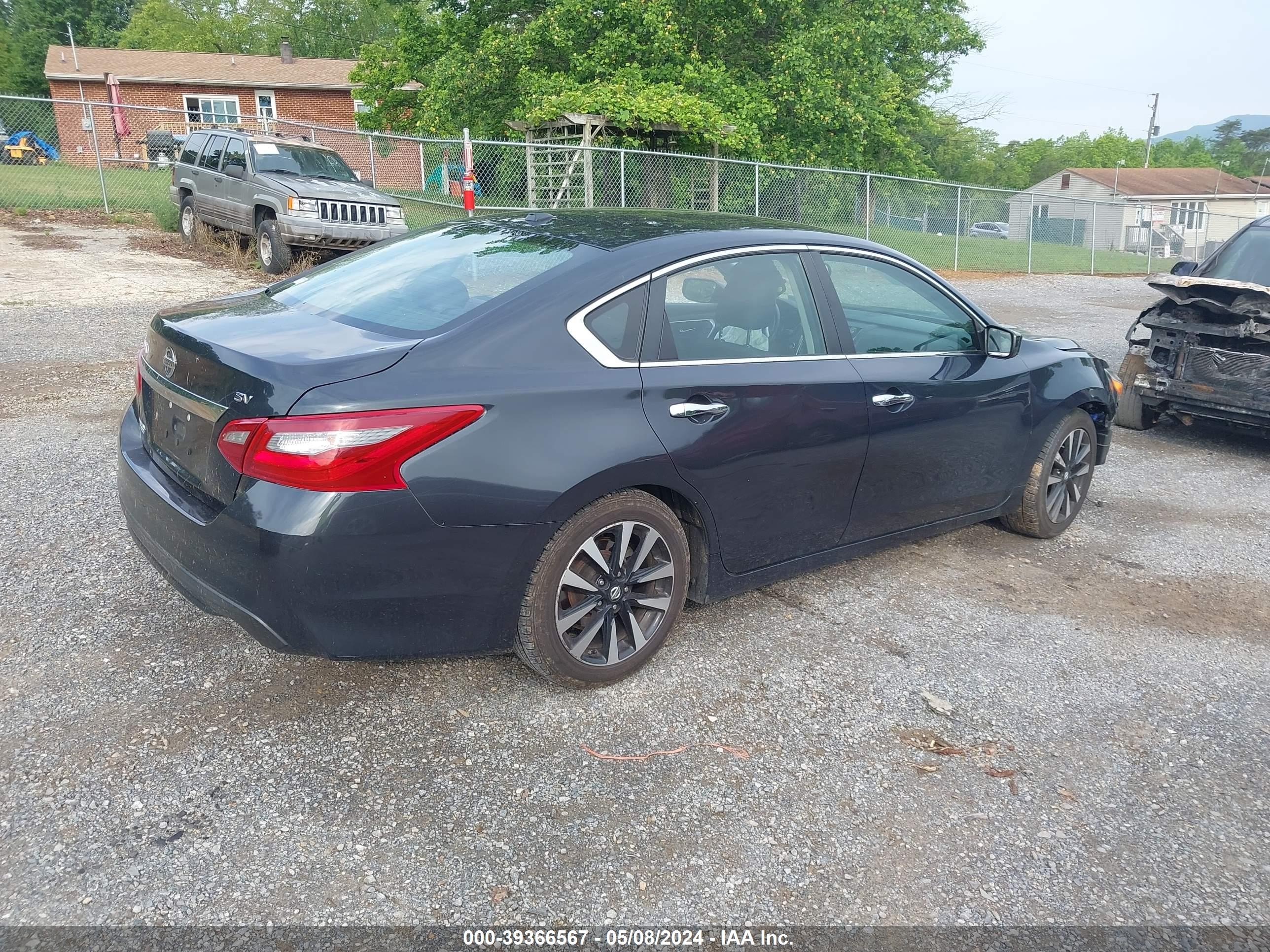 Photo 3 VIN: 1N4AL3AP9JC205623 - NISSAN ALTIMA 