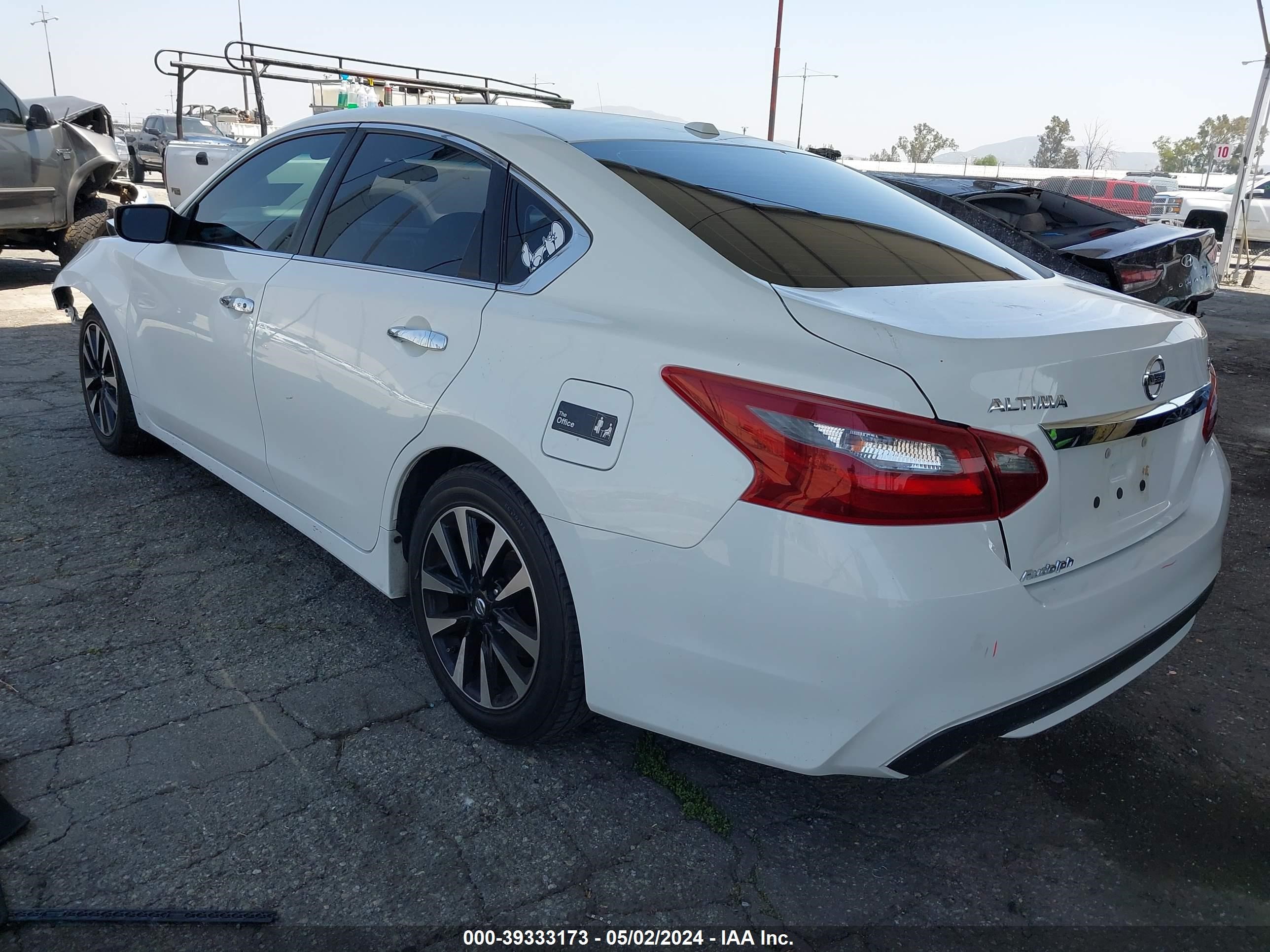 Photo 2 VIN: 1N4AL3AP9JC262615 - NISSAN ALTIMA 