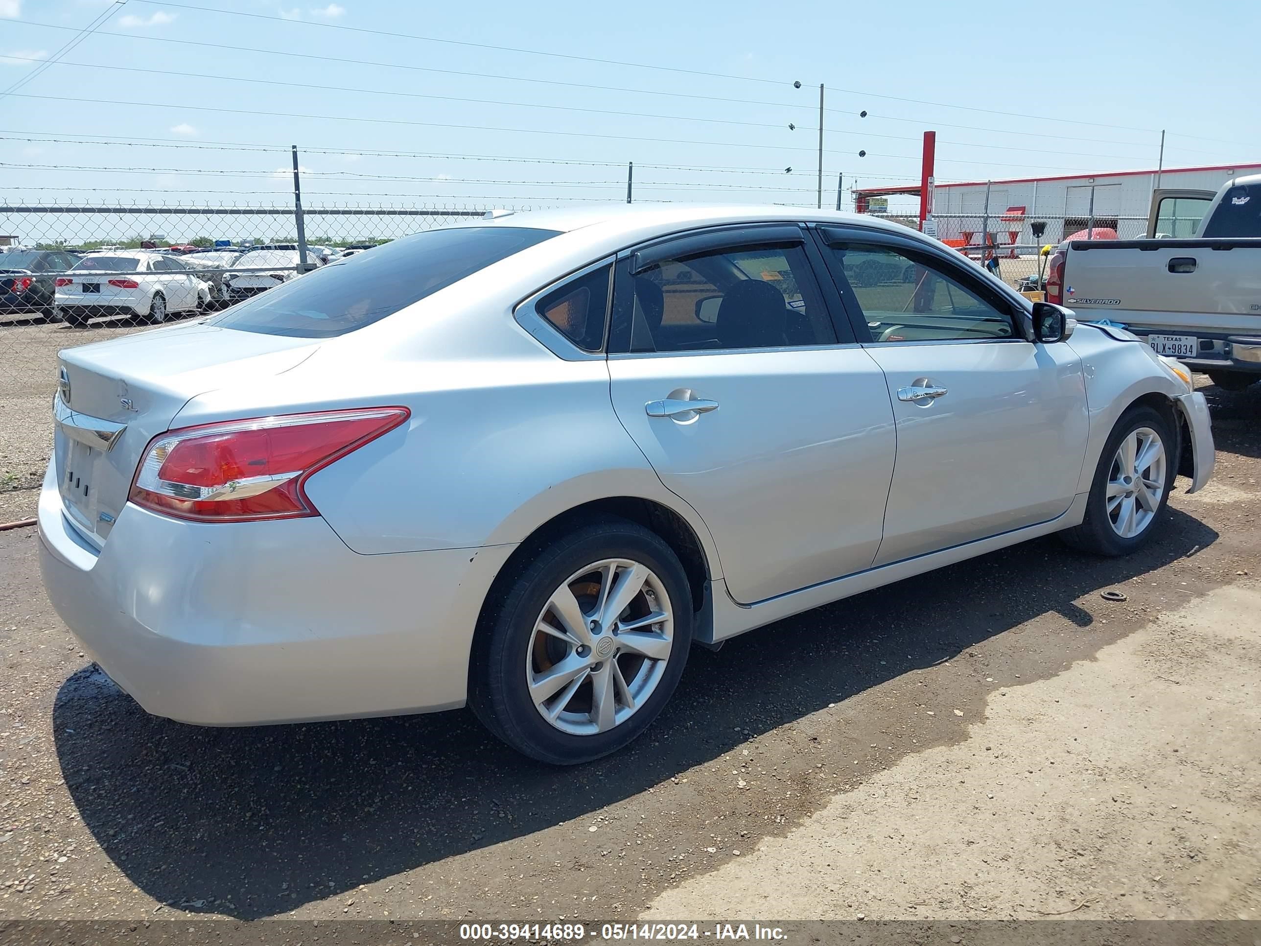 Photo 3 VIN: 1N4AL3APXDC111156 - NISSAN ALTIMA 