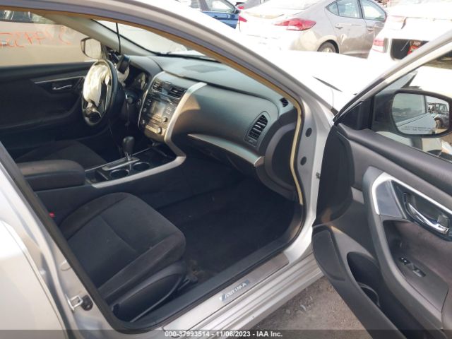 Photo 4 VIN: 1N4AL3APXDC159398 - TOYOTA CAMRY 