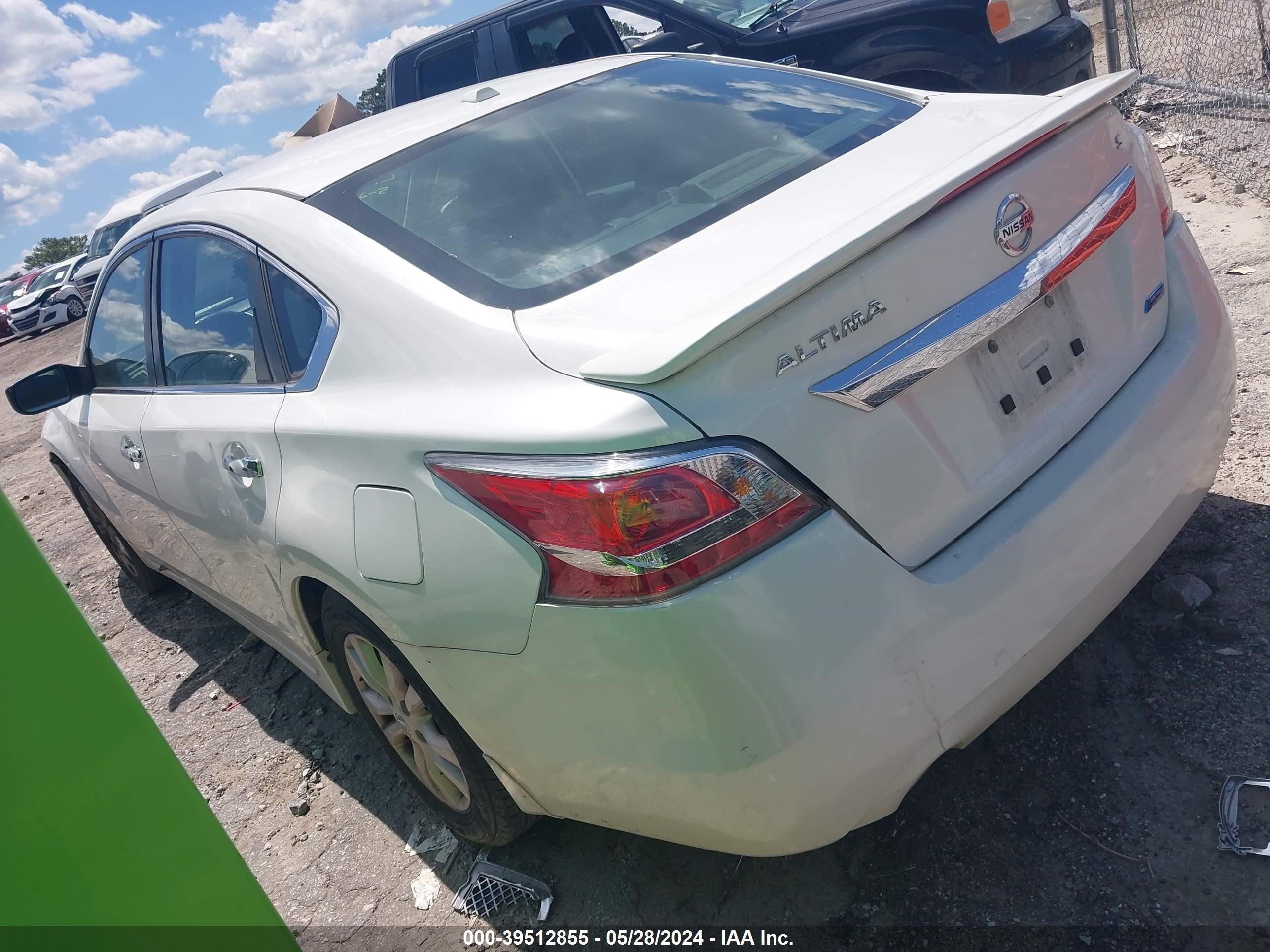 Photo 2 VIN: 1N4AL3APXEC201036 - NISSAN ALTIMA 