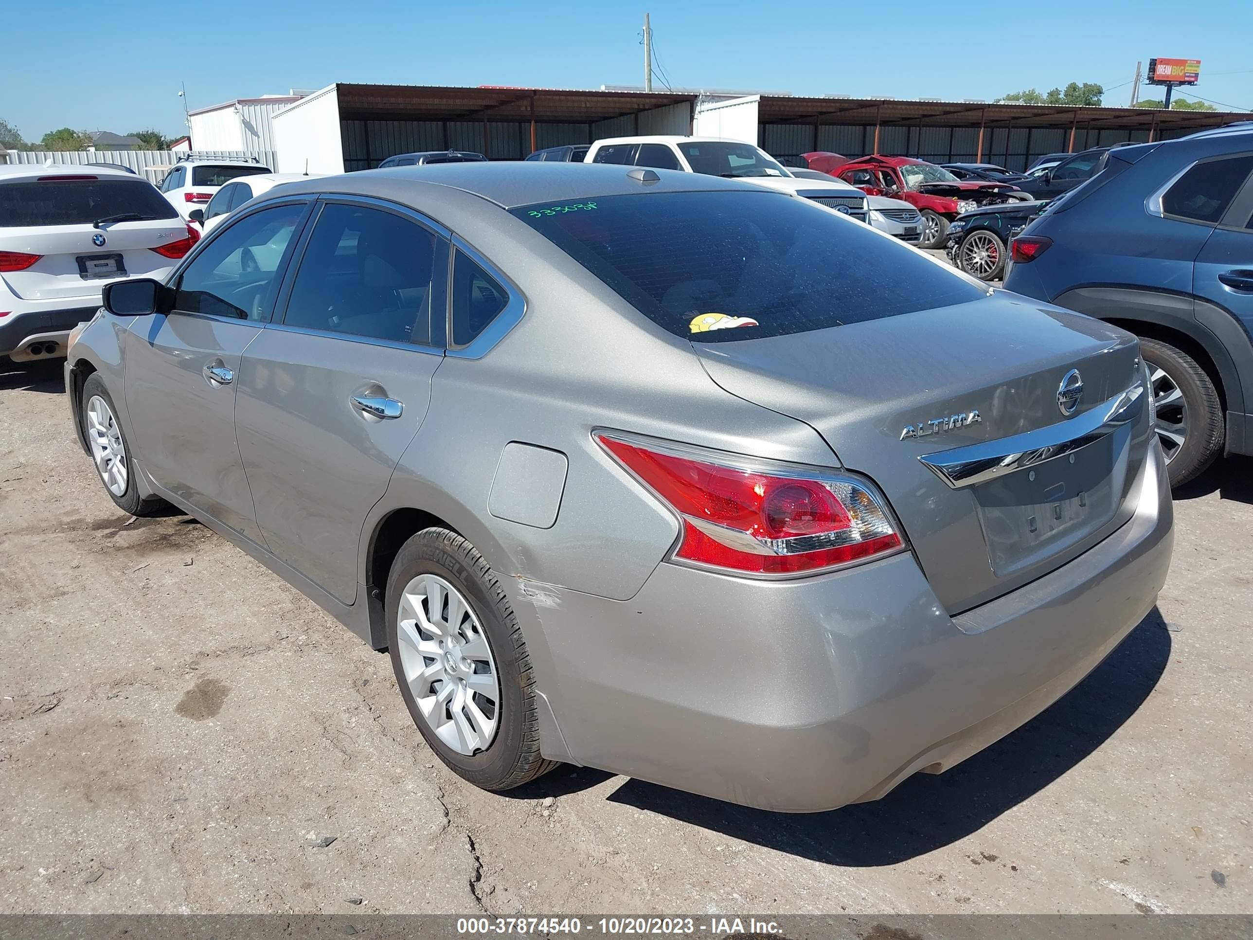 Photo 2 VIN: 1N4AL3APXFC137999 - NISSAN ALTIMA 