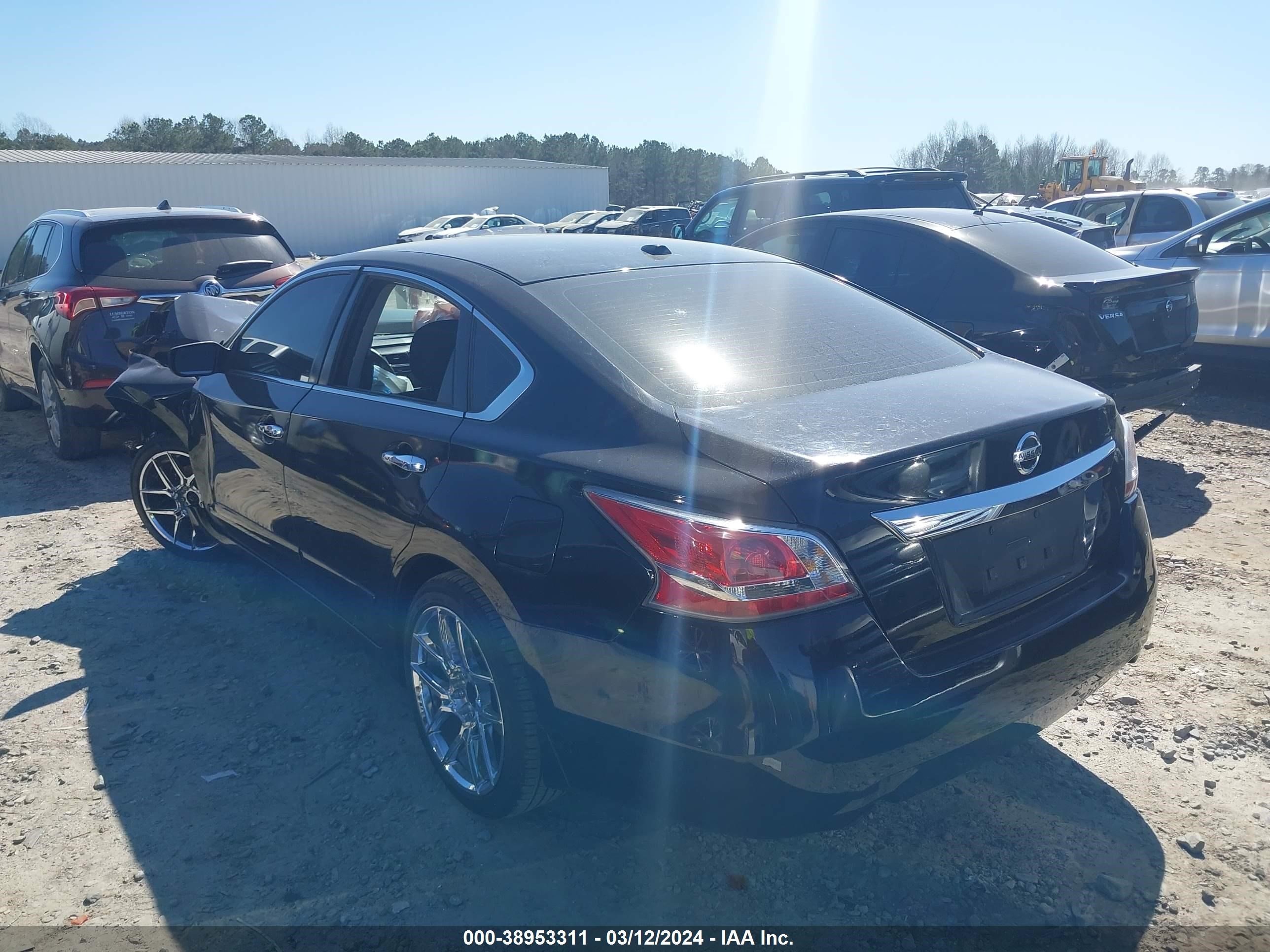 Photo 2 VIN: 1N4AL3APXFC157086 - NISSAN ALTIMA 