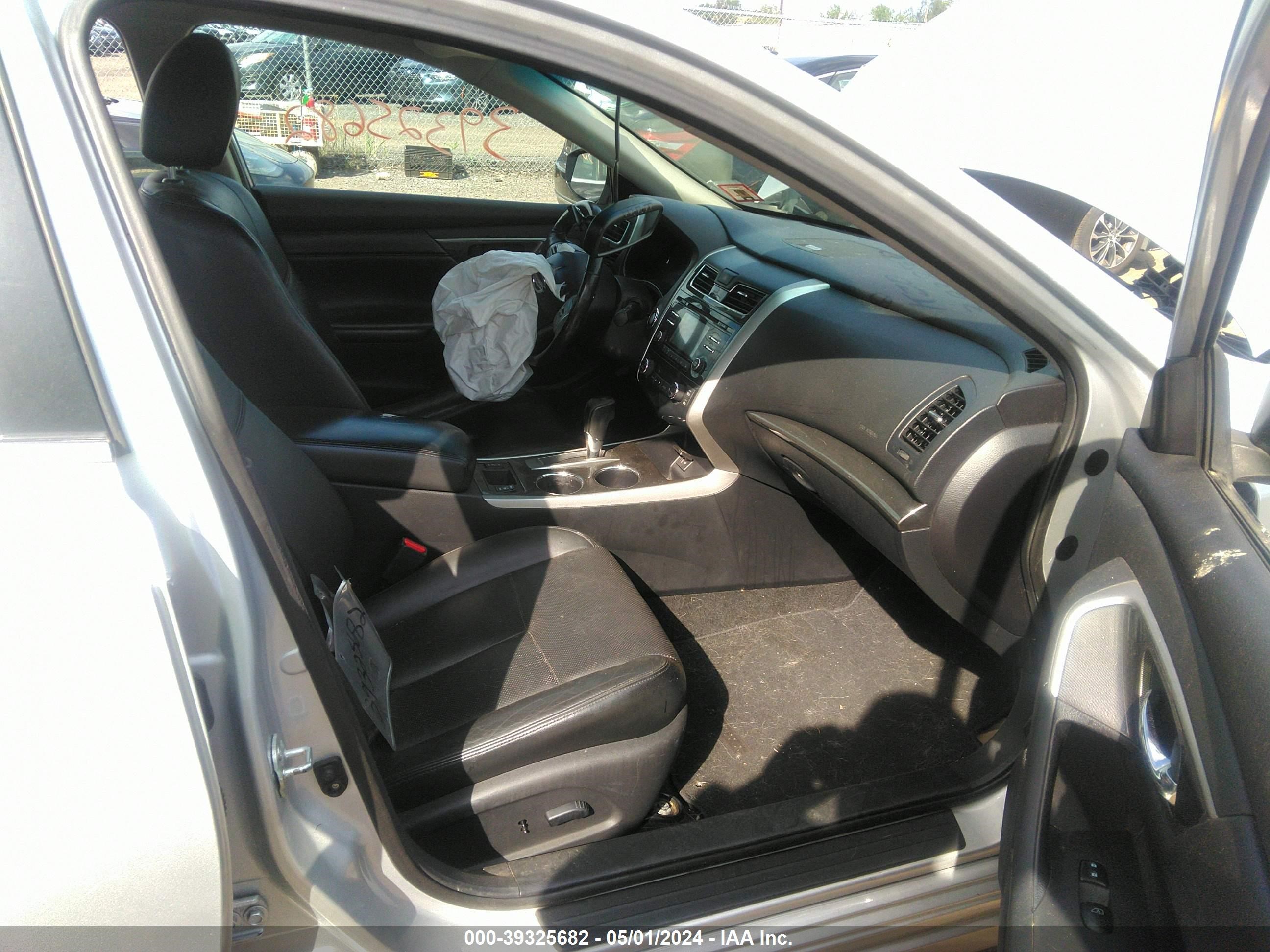 Photo 4 VIN: 1N4AL3APXFC158383 - NISSAN ALTIMA 