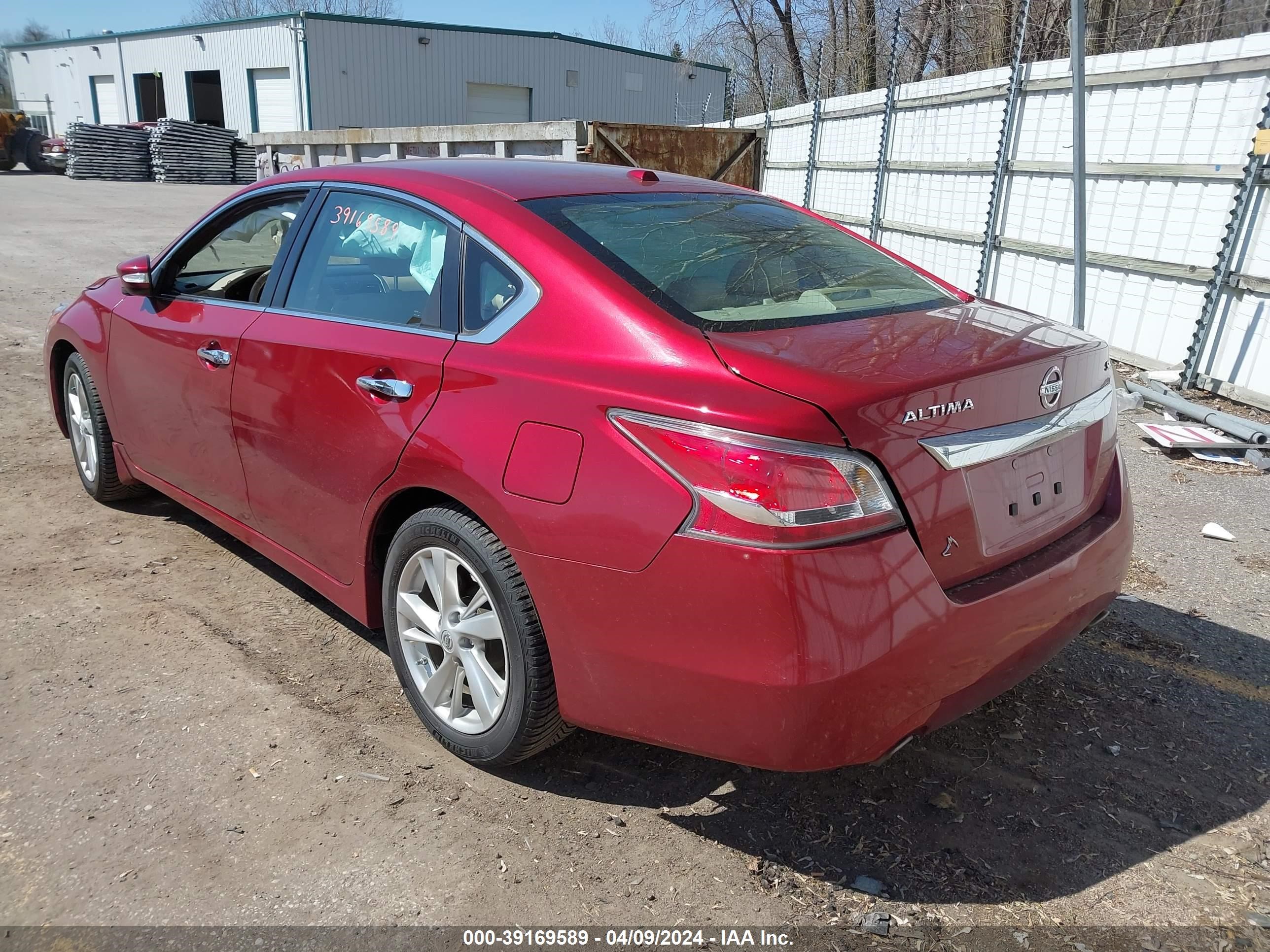 Photo 2 VIN: 1N4AL3APXFC173658 - NISSAN ALTIMA 