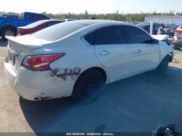 Photo 3 VIN: 1N4AL3APXFC272688 - NISSAN ALTIMA 