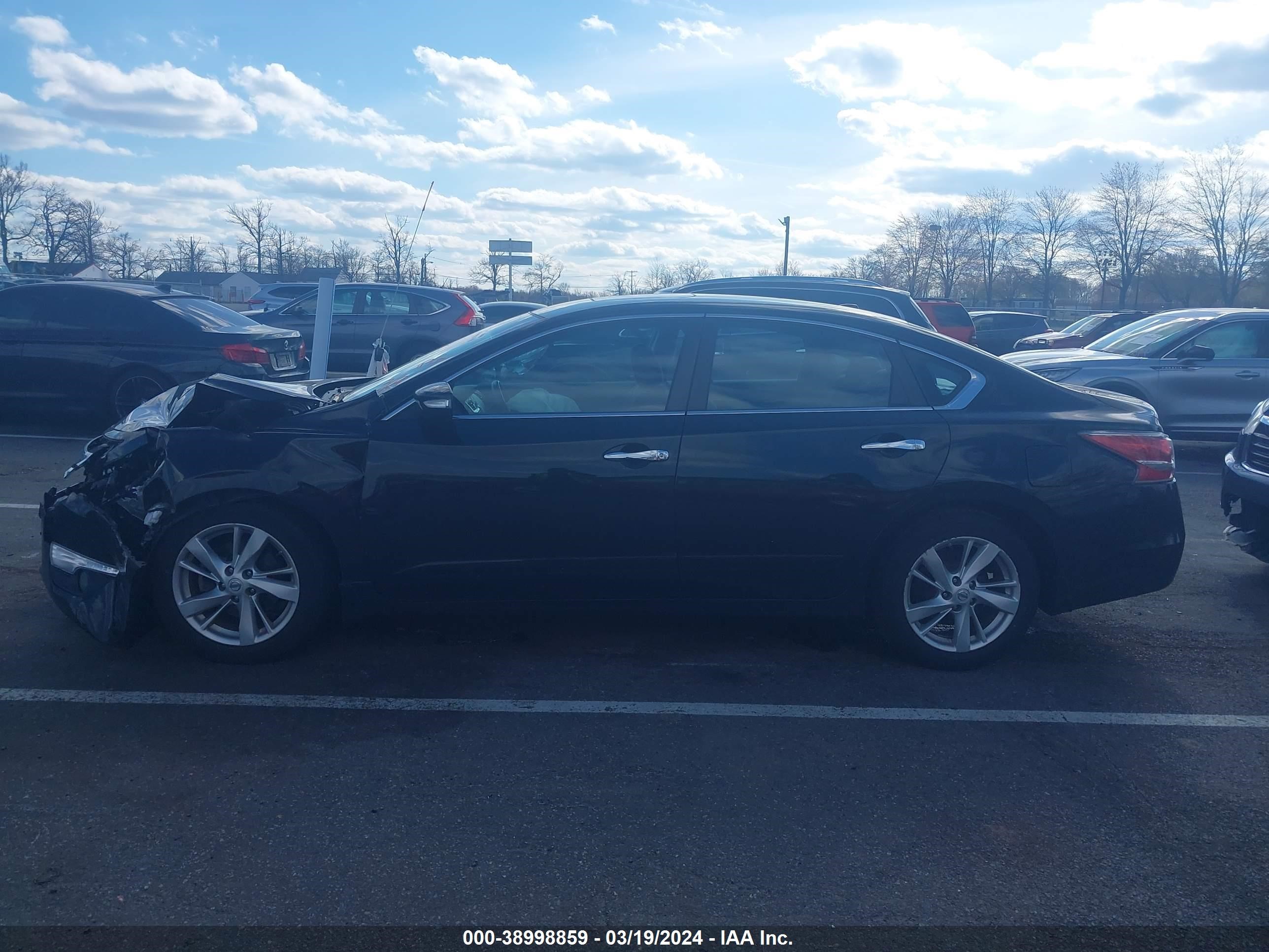 Photo 13 VIN: 1N4AL3APXFC572523 - NISSAN ALTIMA 