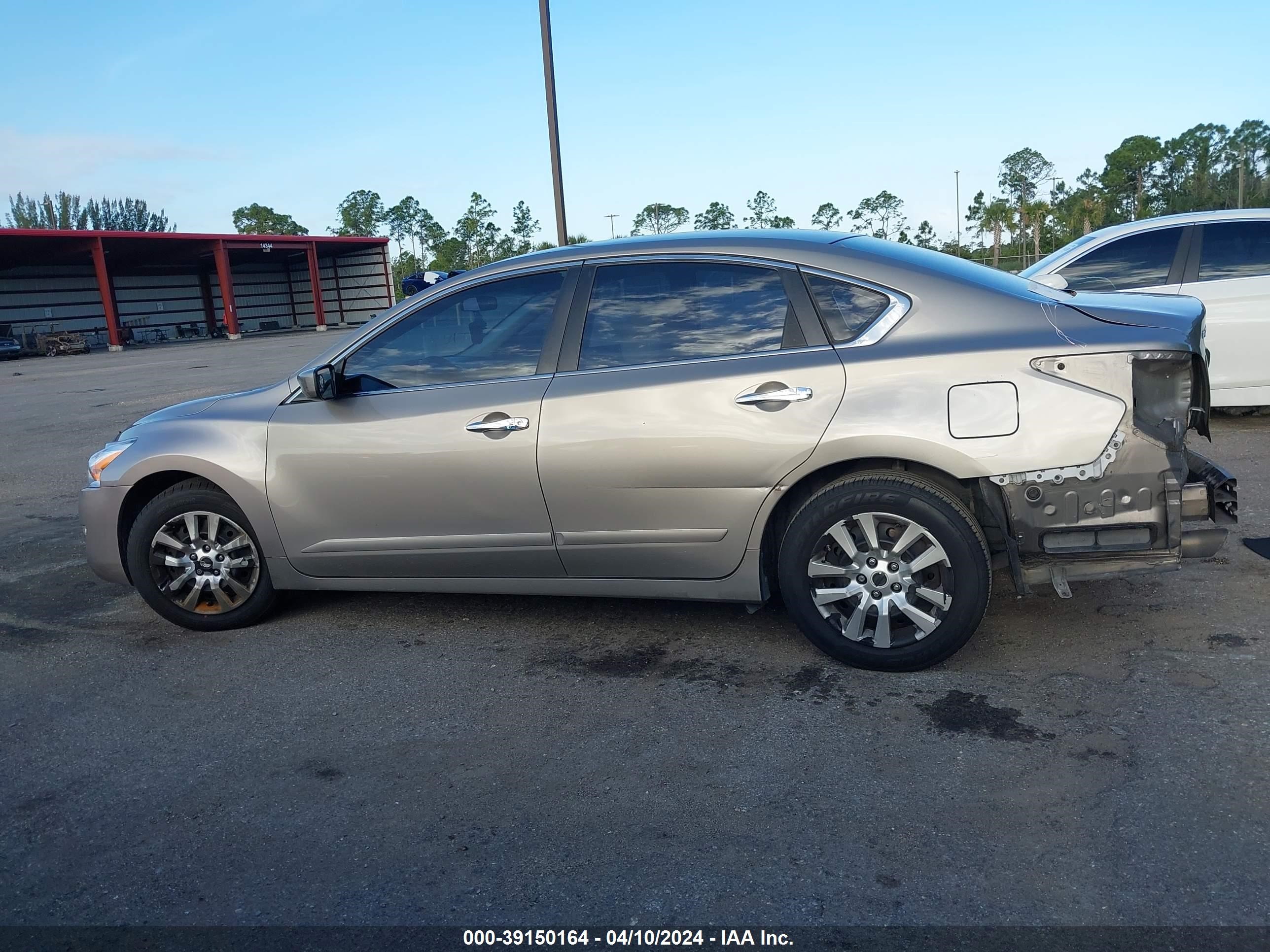 Photo 14 VIN: 1N4AL3APXFN367756 - NISSAN ALTIMA 