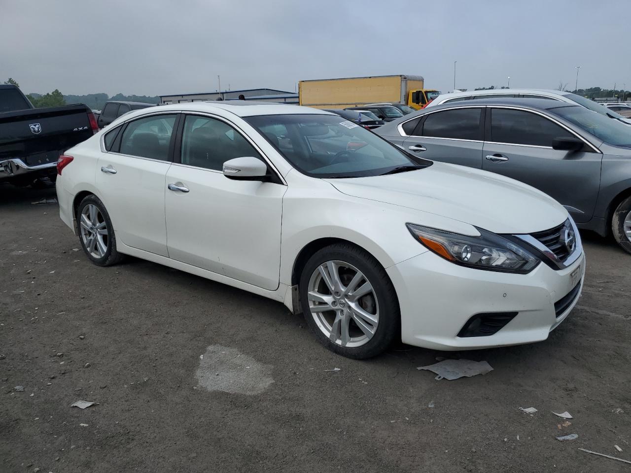 Photo 3 VIN: 1N4AL3APXHC145118 - NISSAN ALTIMA 