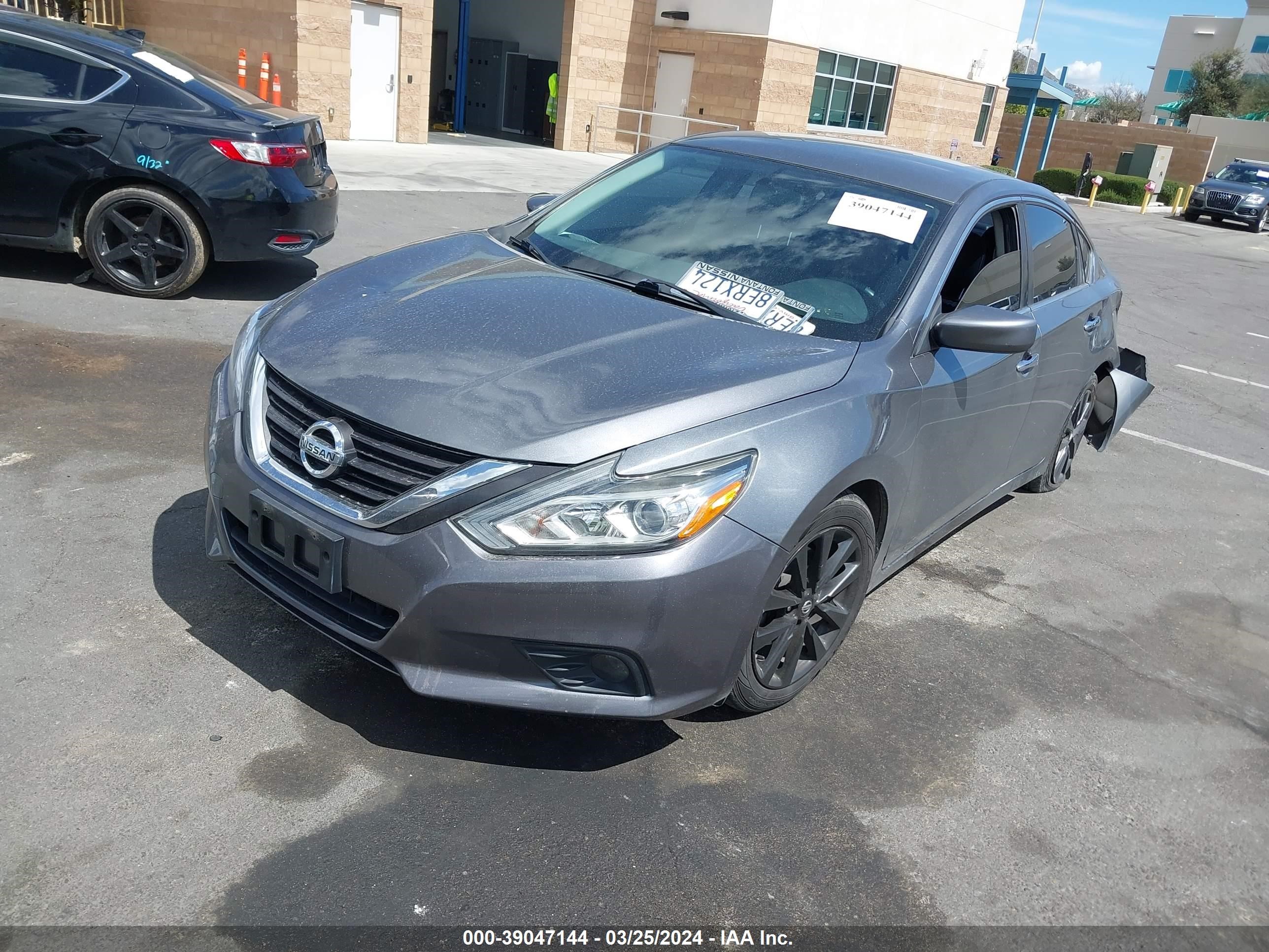 Photo 1 VIN: 1N4AL3APXHC170584 - NISSAN ALTIMA 