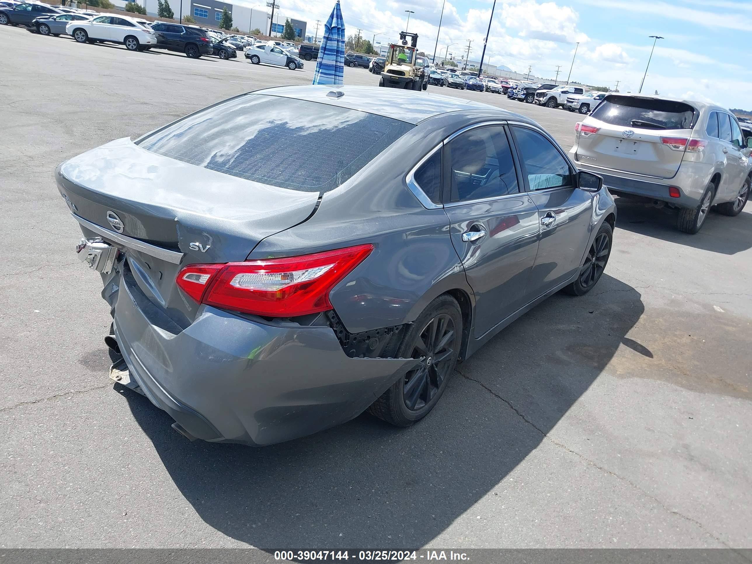 Photo 3 VIN: 1N4AL3APXHC170584 - NISSAN ALTIMA 