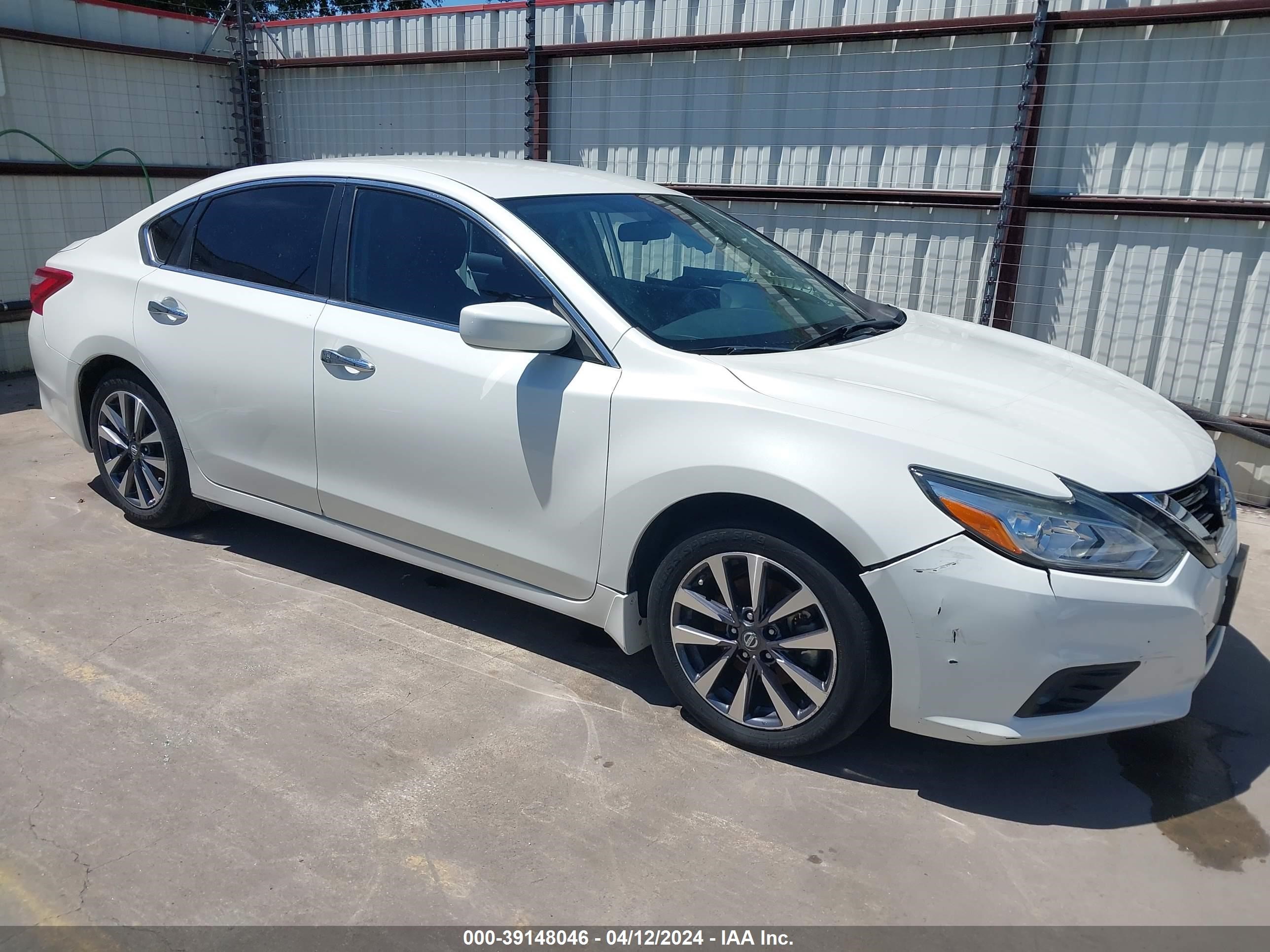 Photo 0 VIN: 1N4AL3APXHC243890 - NISSAN ALTIMA 