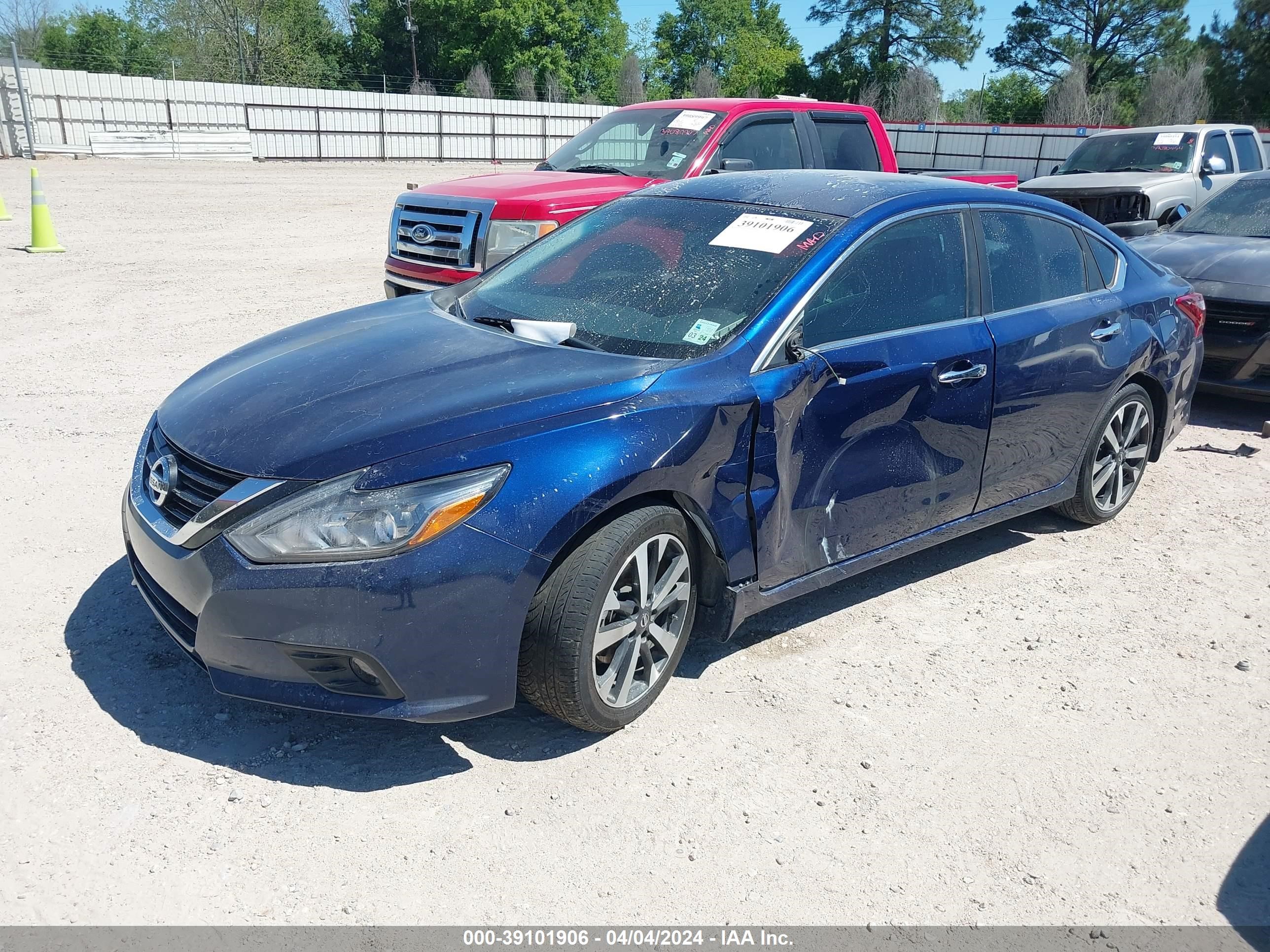 Photo 1 VIN: 1N4AL3APXHC272046 - NISSAN ALTIMA 