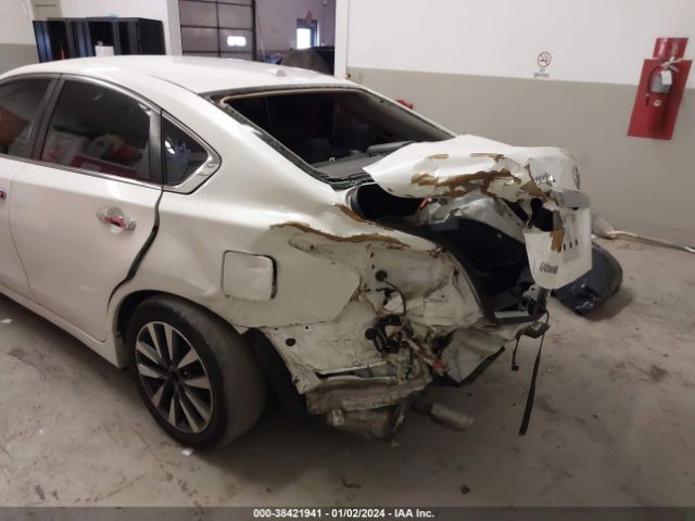 Photo 5 VIN: 1N4AL3APXHC277263 - NISSAN ALTIMA 