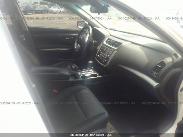 Photo 4 VIN: 1N4AL3APXHN305597 - NISSAN ALTIMA 