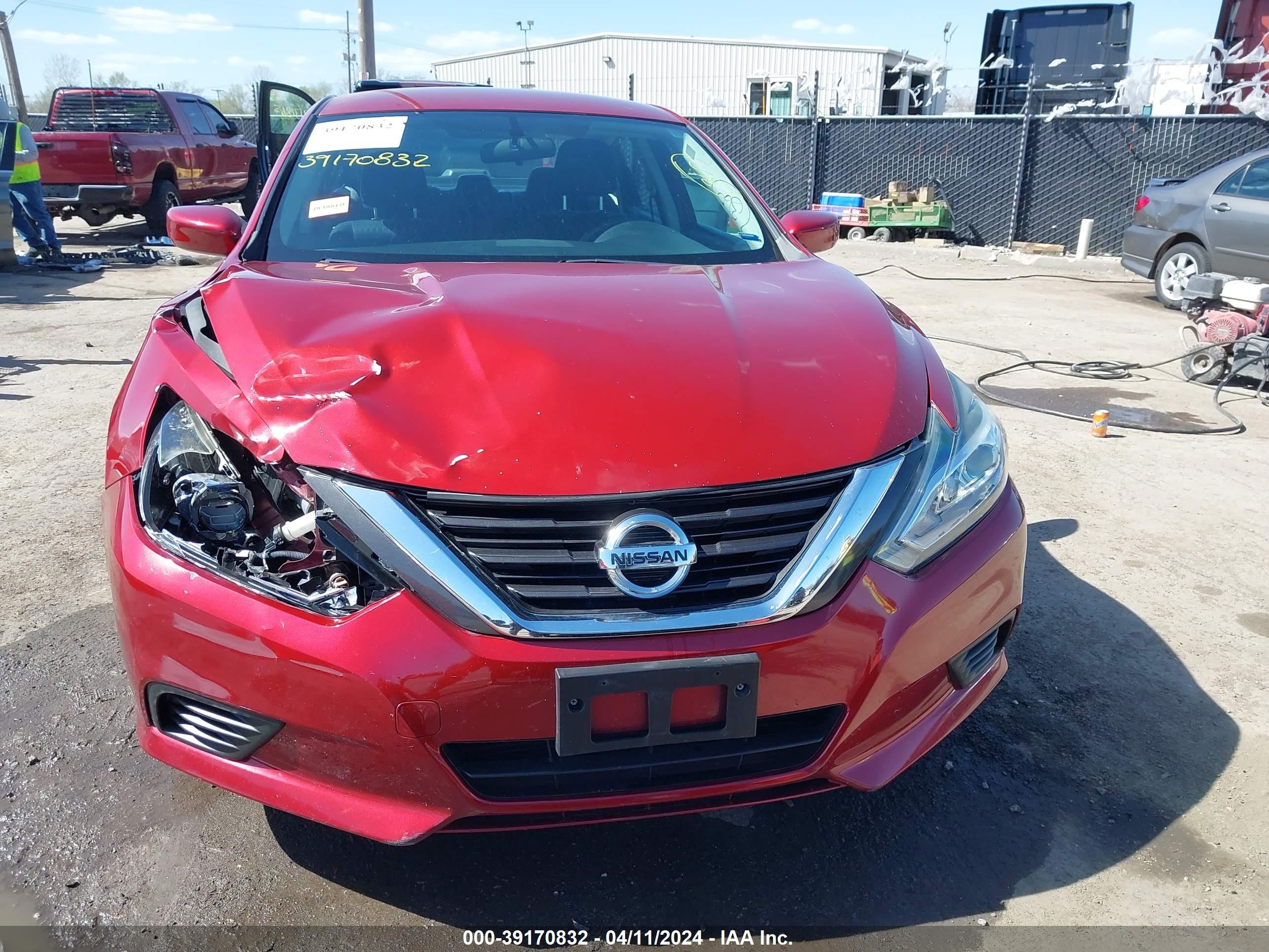 Photo 11 VIN: 1N4AL3APXHN318883 - NISSAN ALTIMA 