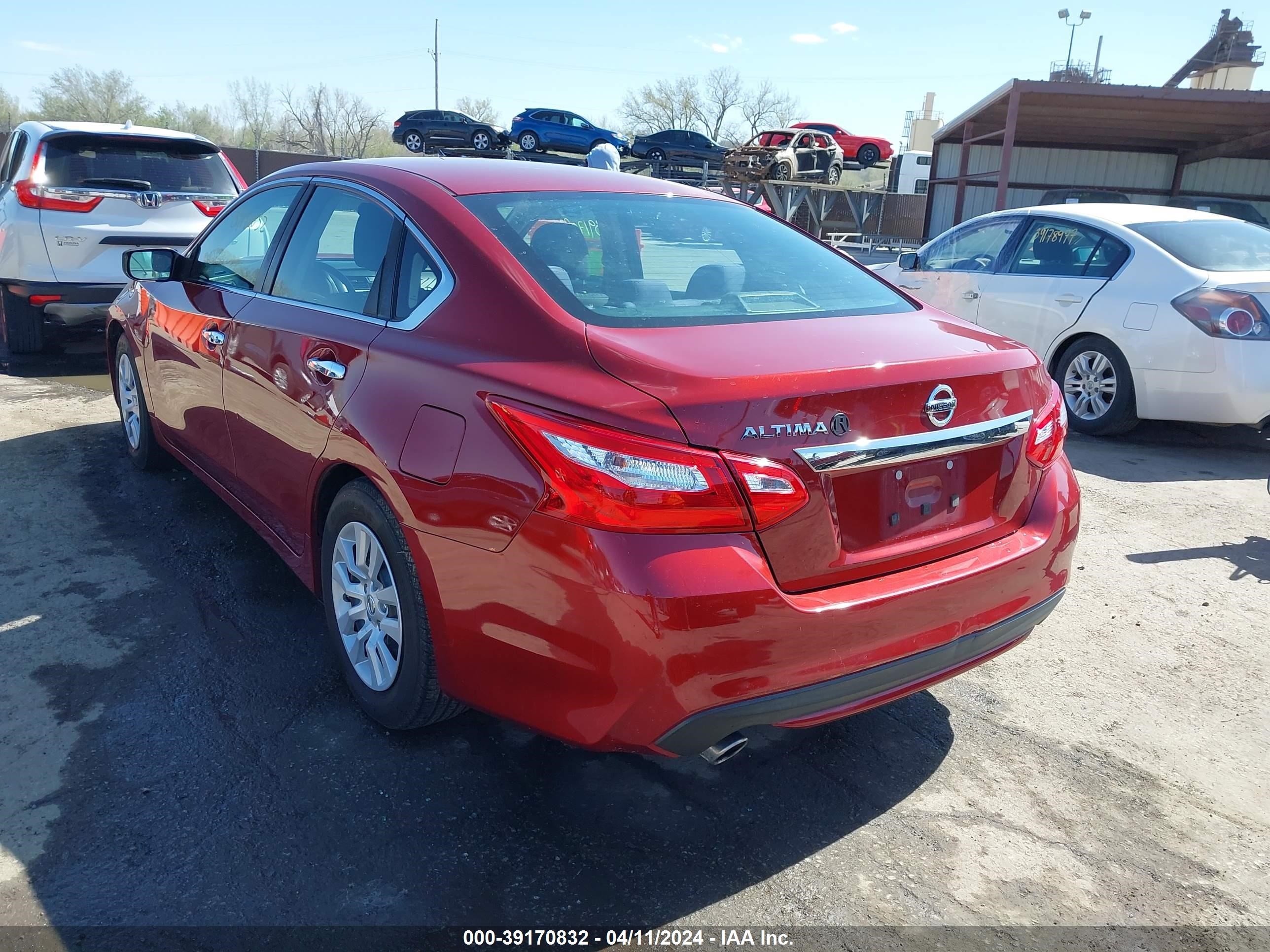 Photo 2 VIN: 1N4AL3APXHN318883 - NISSAN ALTIMA 