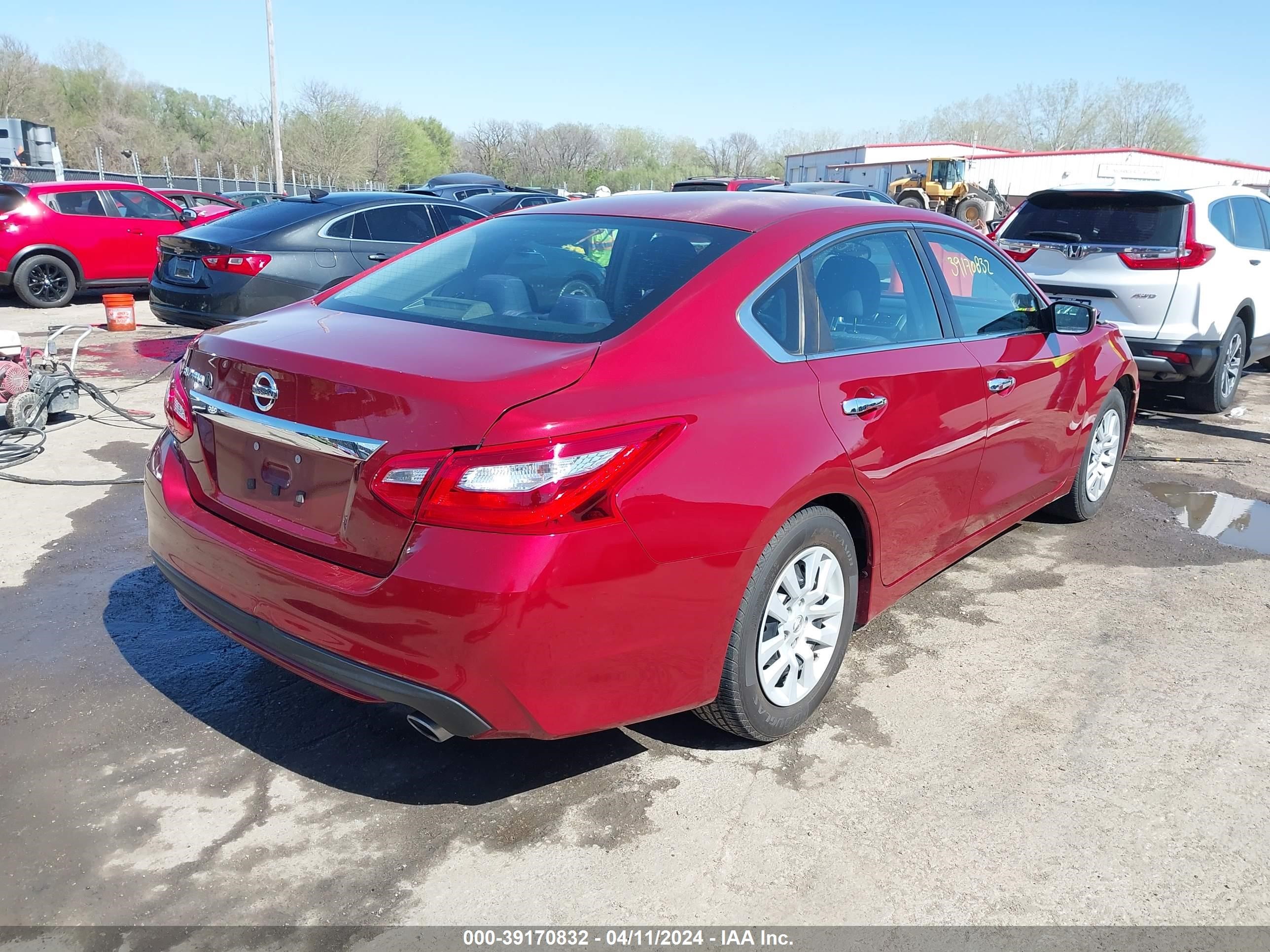 Photo 3 VIN: 1N4AL3APXHN318883 - NISSAN ALTIMA 