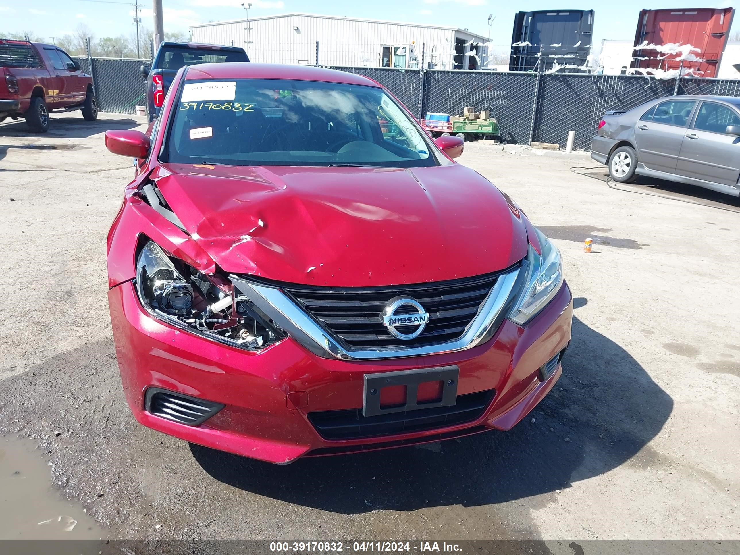 Photo 5 VIN: 1N4AL3APXHN318883 - NISSAN ALTIMA 