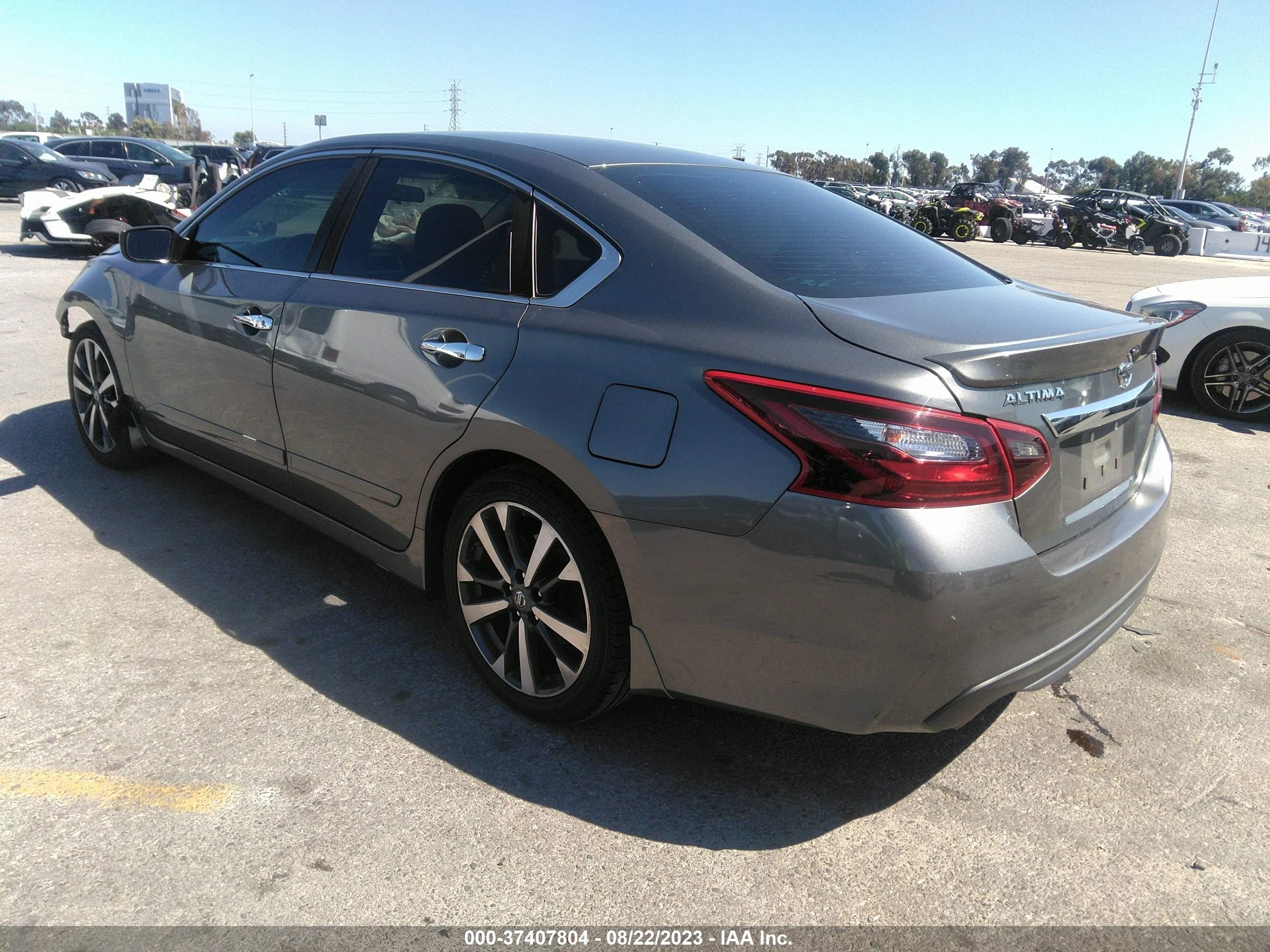 Photo 2 VIN: 1N4AL3APXHN324487 - NISSAN ALTIMA 