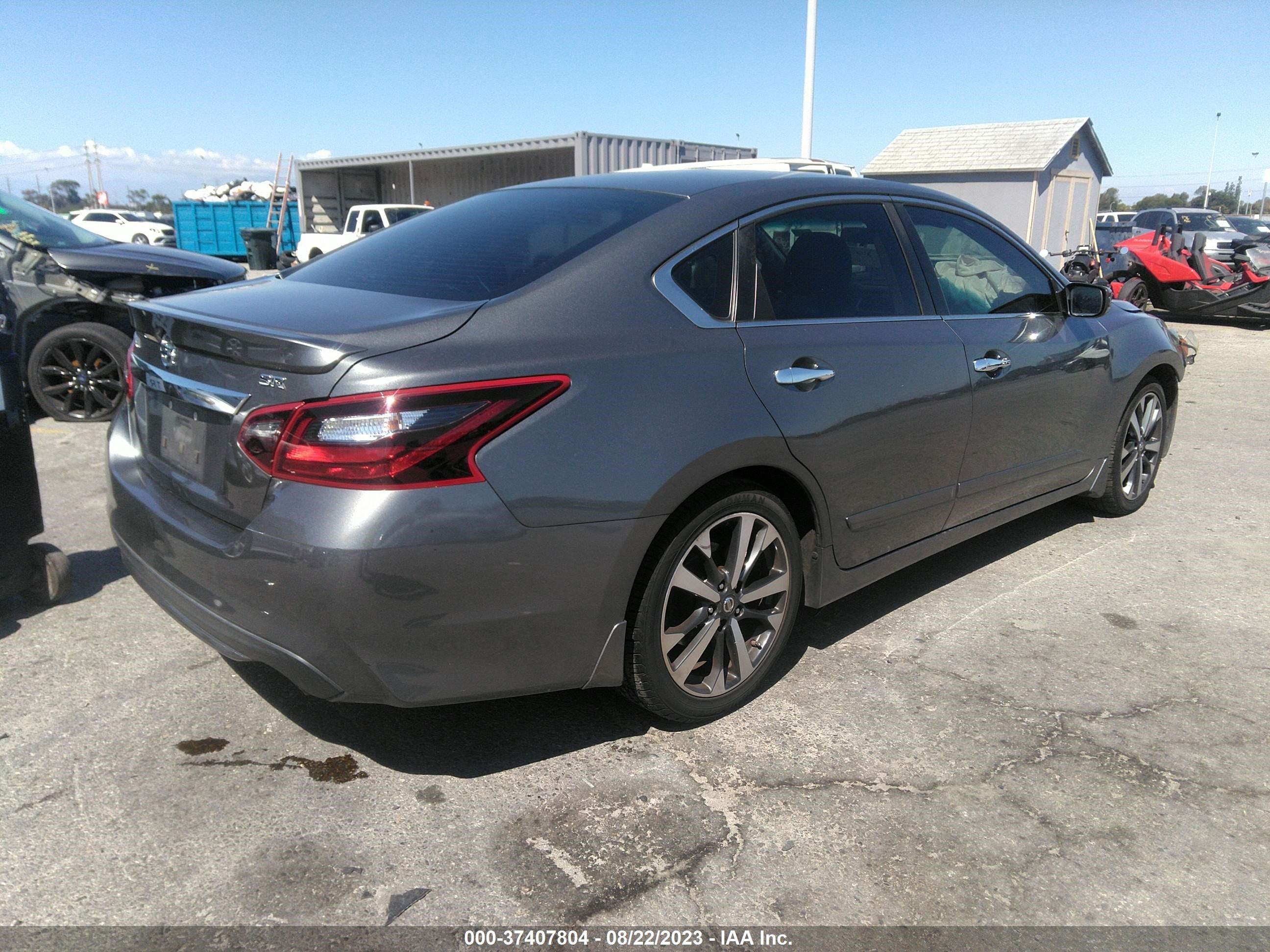 Photo 3 VIN: 1N4AL3APXHN324487 - NISSAN ALTIMA 